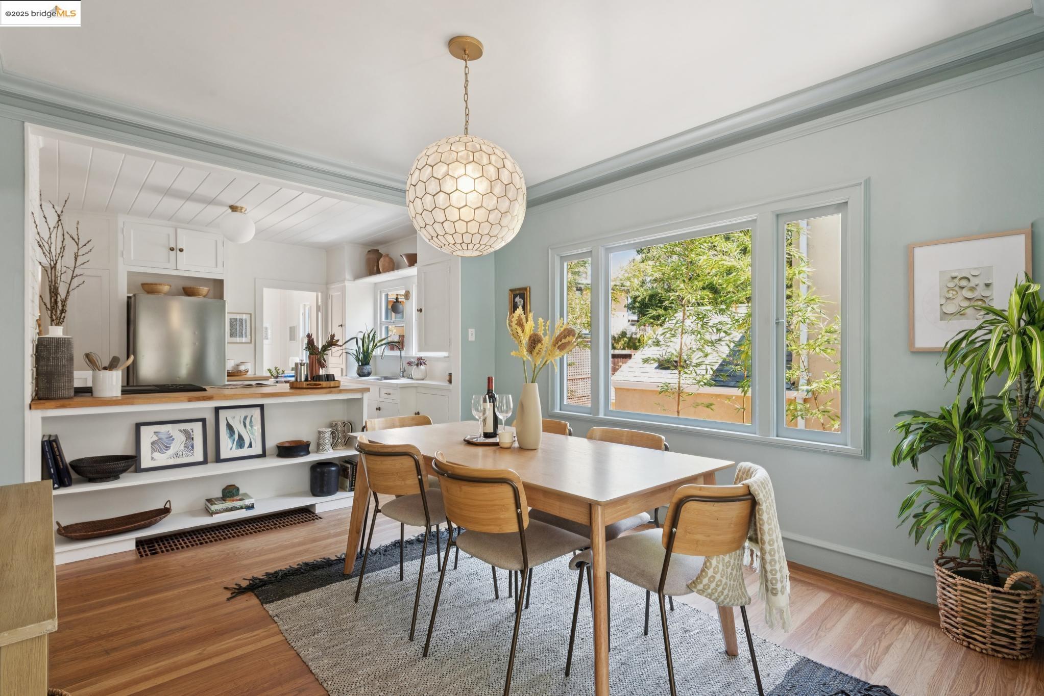 1189 Sutter St, Berkeley, California 94707, 3 Bedrooms Bedrooms, 5 Rooms Rooms,1 BathroomBathrooms,Residential,For Sale,1189 Sutter St,41104941