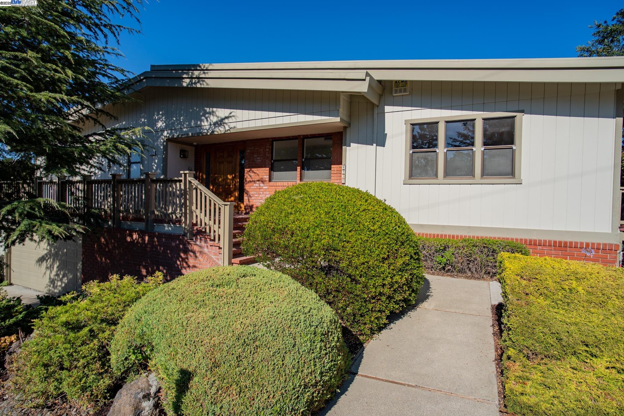 Detail Gallery Image 1 of 60 For 4732 Mira Vista Drive, Castro Valley,  CA 94546-1034 - 4 Beds | 3 Baths