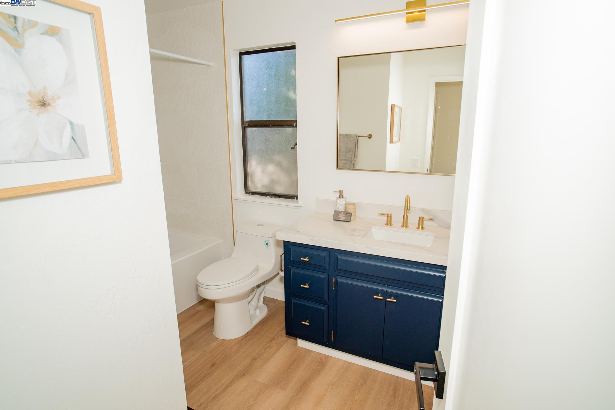 Detail Gallery Image 34 of 60 For 4732 Mira Vista Drive, Castro Valley,  CA 94546-1034 - 4 Beds | 3 Baths