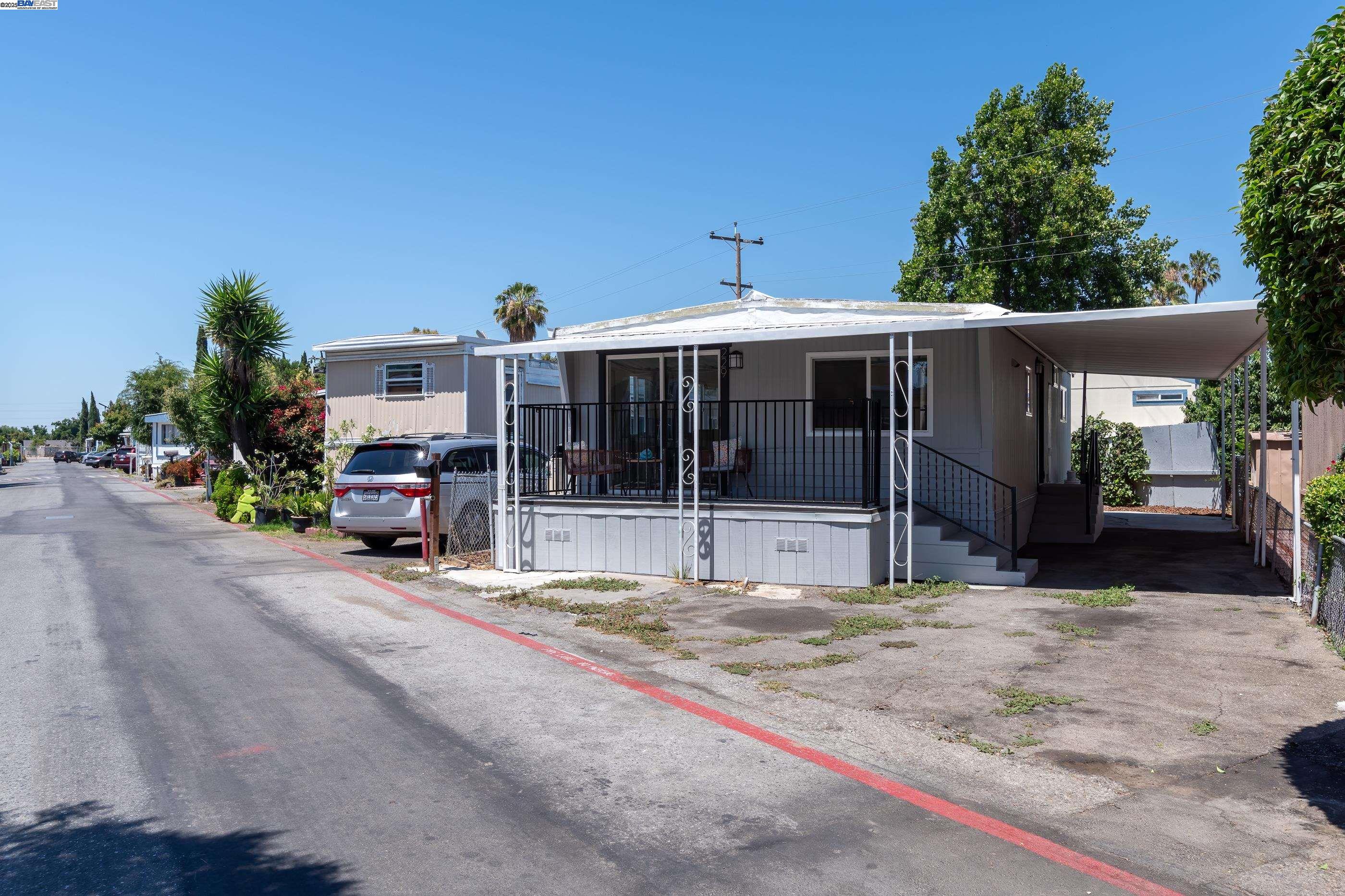 Detail Gallery Image 1 of 1 For 411 Lewis Road #229,  San Jose,  CA 95111 - 2 Beds | 1 Baths
