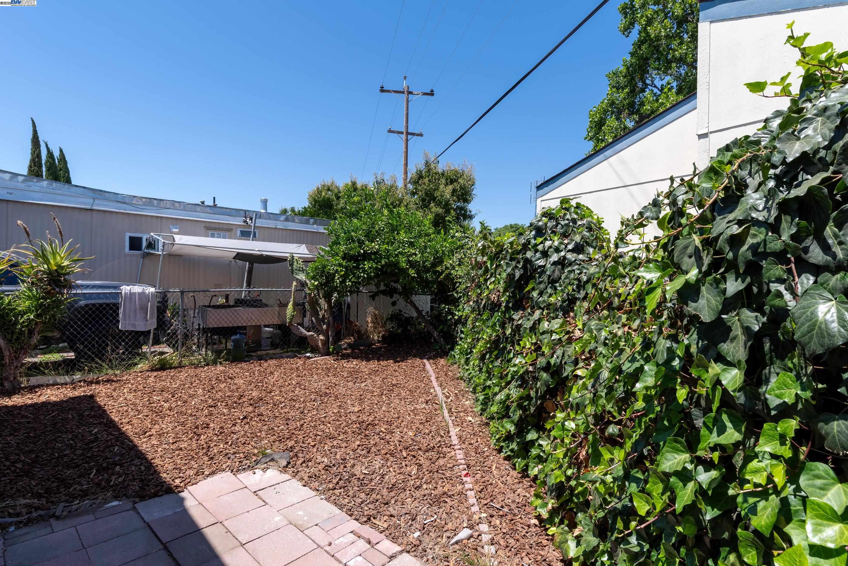 411 Lewis Road # 229, San Jose, California 95111, 2 Bedrooms Bedrooms, 6 Rooms Rooms,1 BathroomBathrooms,Manufactured In Park,For Sale,411 Lewis Road # 229,41104944