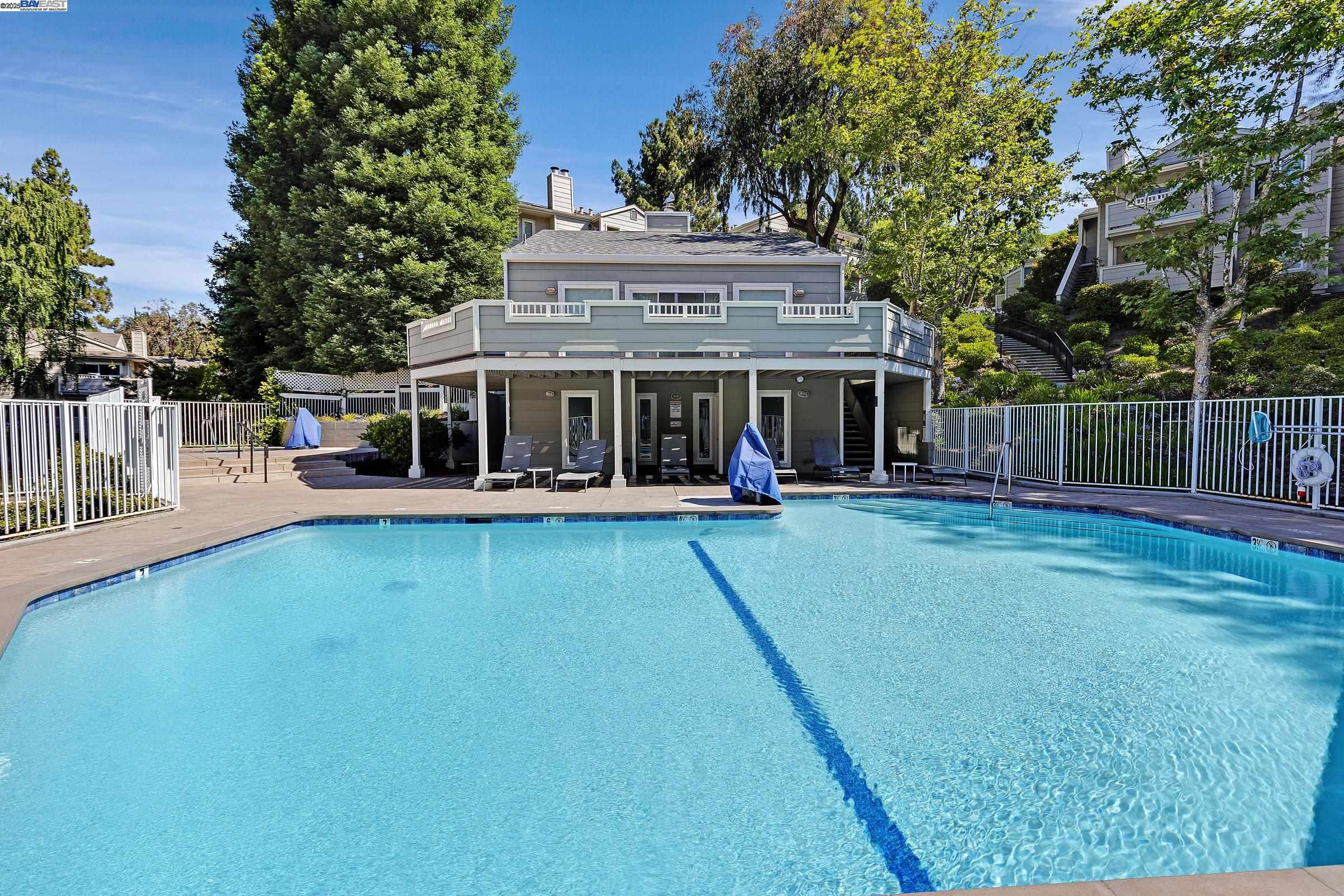 Detail Gallery Image 23 of 28 For 108 Norris Canyon Pl #B,  San Ramon,  CA 94583 - 2 Beds | 1 Baths