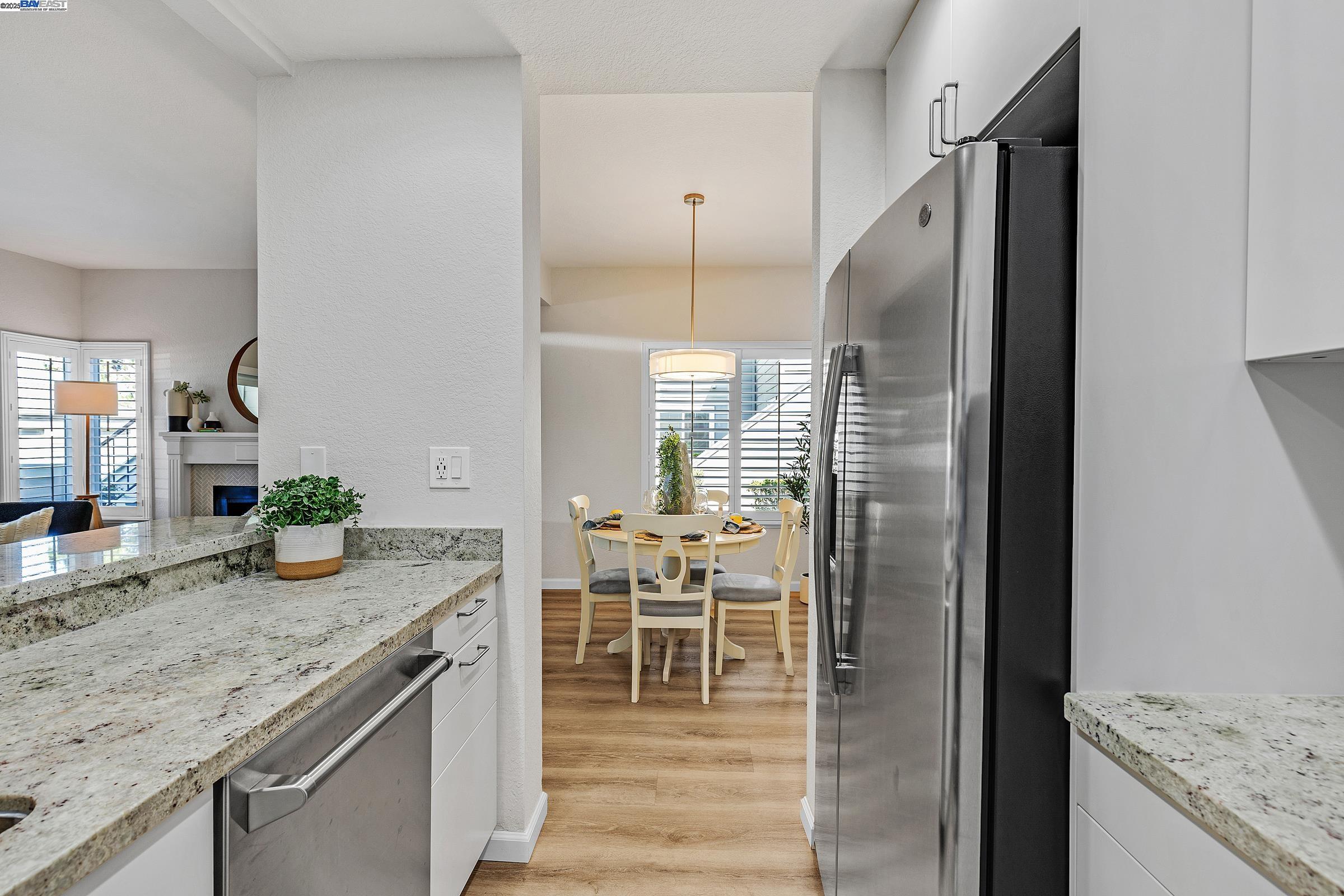 Detail Gallery Image 7 of 28 For 108 Norris Canyon Pl #B,  San Ramon,  CA 94583 - 2 Beds | 1 Baths