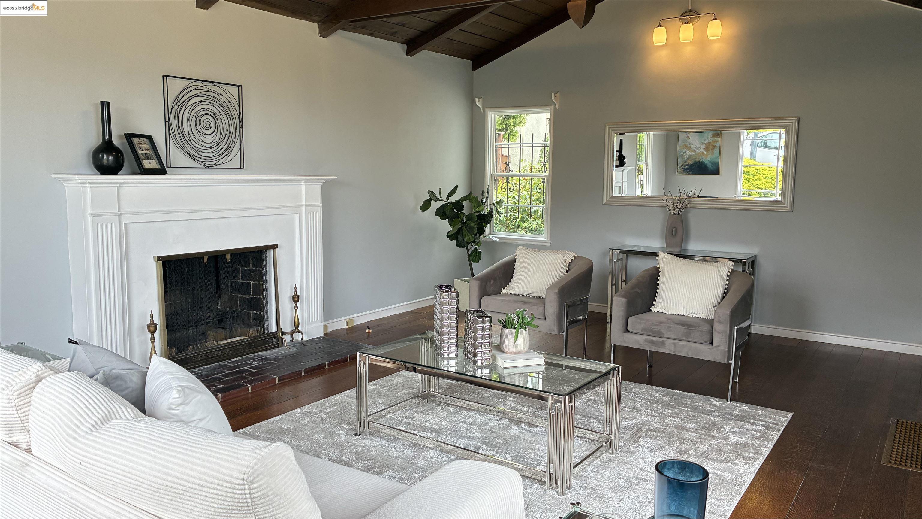 Detail Gallery Image 35 of 35 For 135 Alta Rd, Oakland,  CA 94618 - 3 Beds | 2 Baths