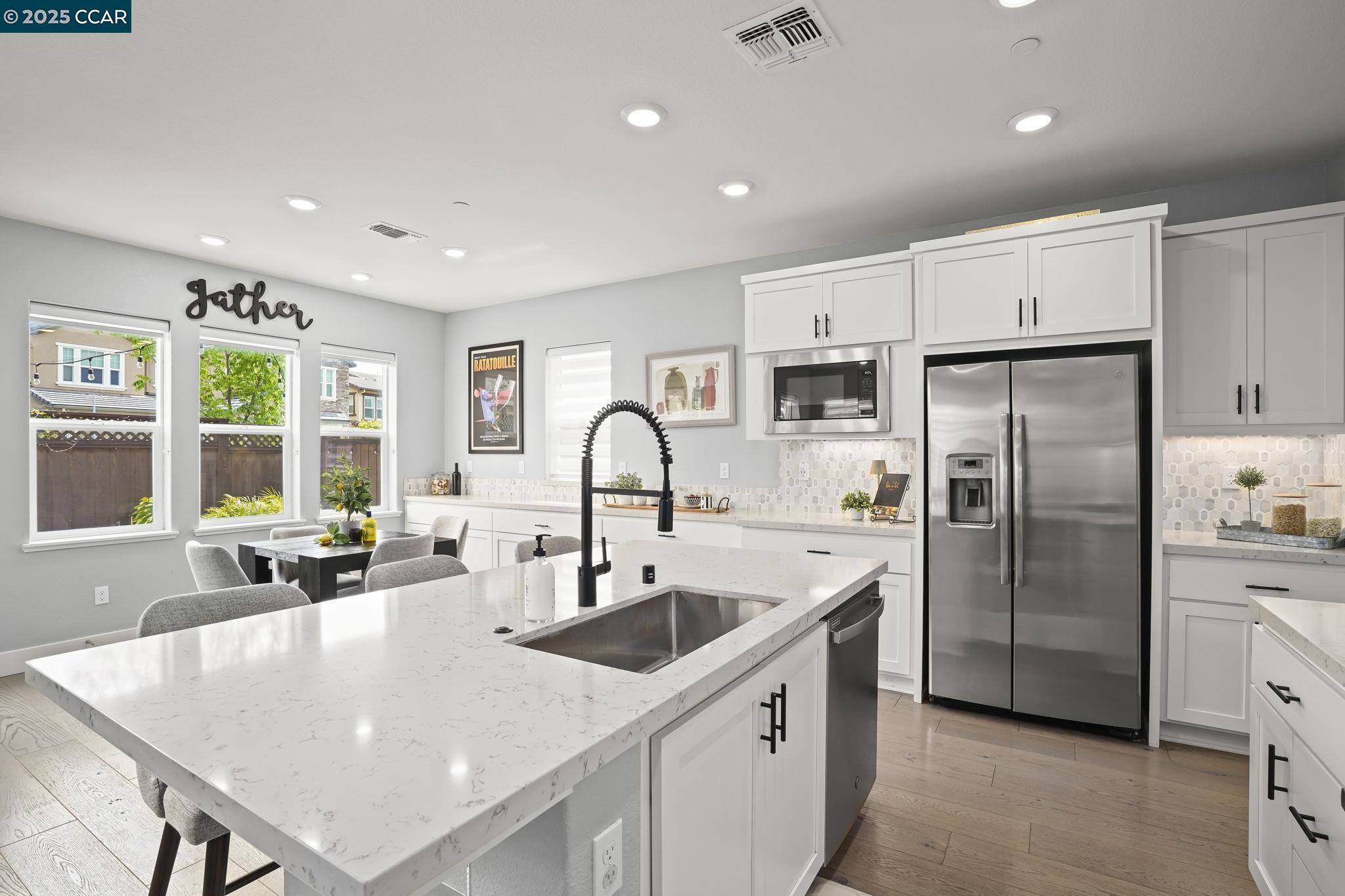 Detail Gallery Image 11 of 40 For 2311 Avila Ct, San Ramon,  CA 94583-3065 - 4 Beds | 2/1 Baths