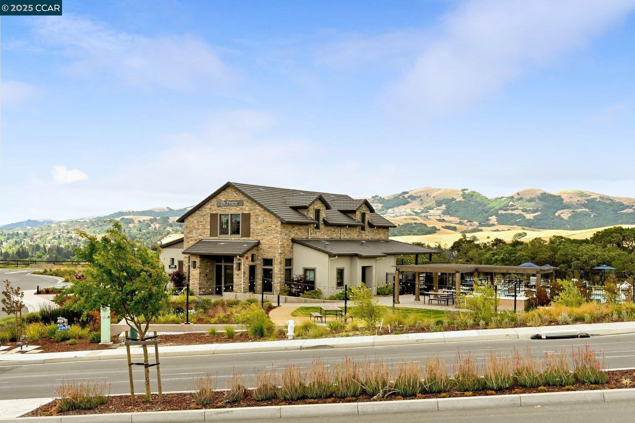 Detail Gallery Image 29 of 40 For 2311 Avila Ct, San Ramon,  CA 94583-3065 - 4 Beds | 2/1 Baths