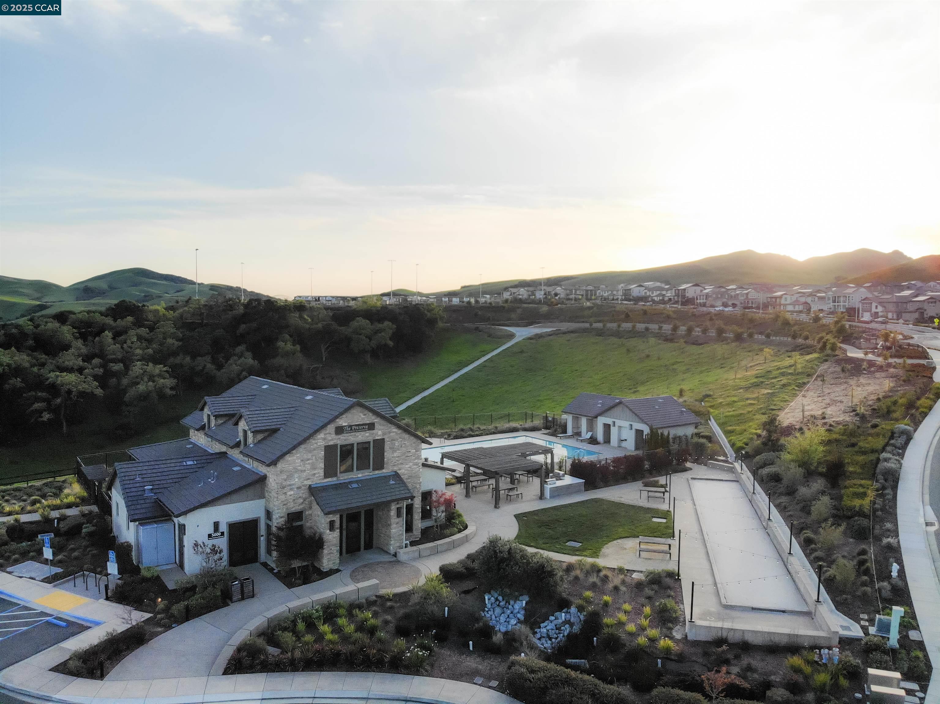 Detail Gallery Image 5 of 40 For 2311 Avila Ct, San Ramon,  CA 94583-3065 - 4 Beds | 2/1 Baths