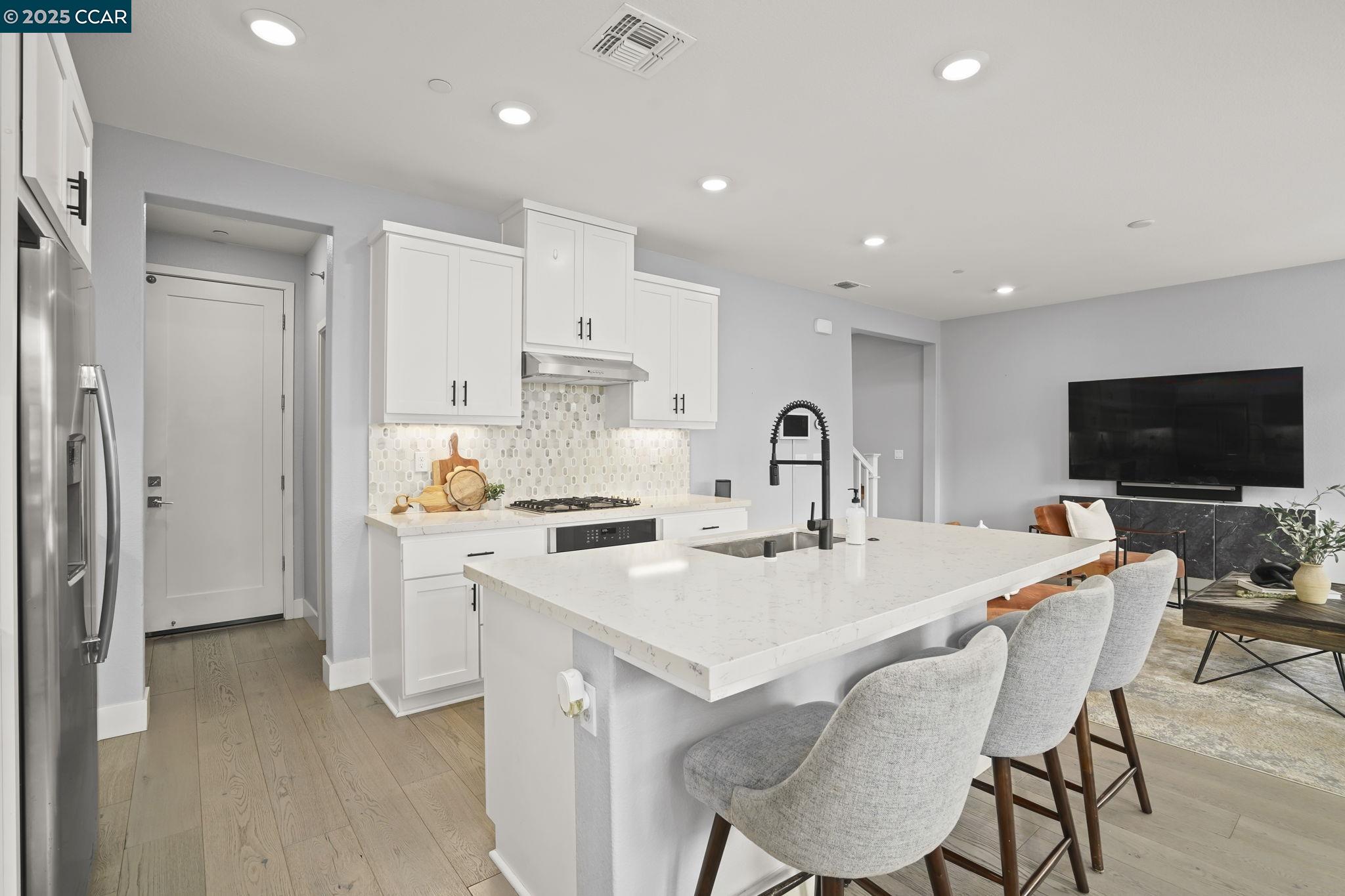 Detail Gallery Image 9 of 40 For 2311 Avila Ct, San Ramon,  CA 94583-3065 - 4 Beds | 2/1 Baths