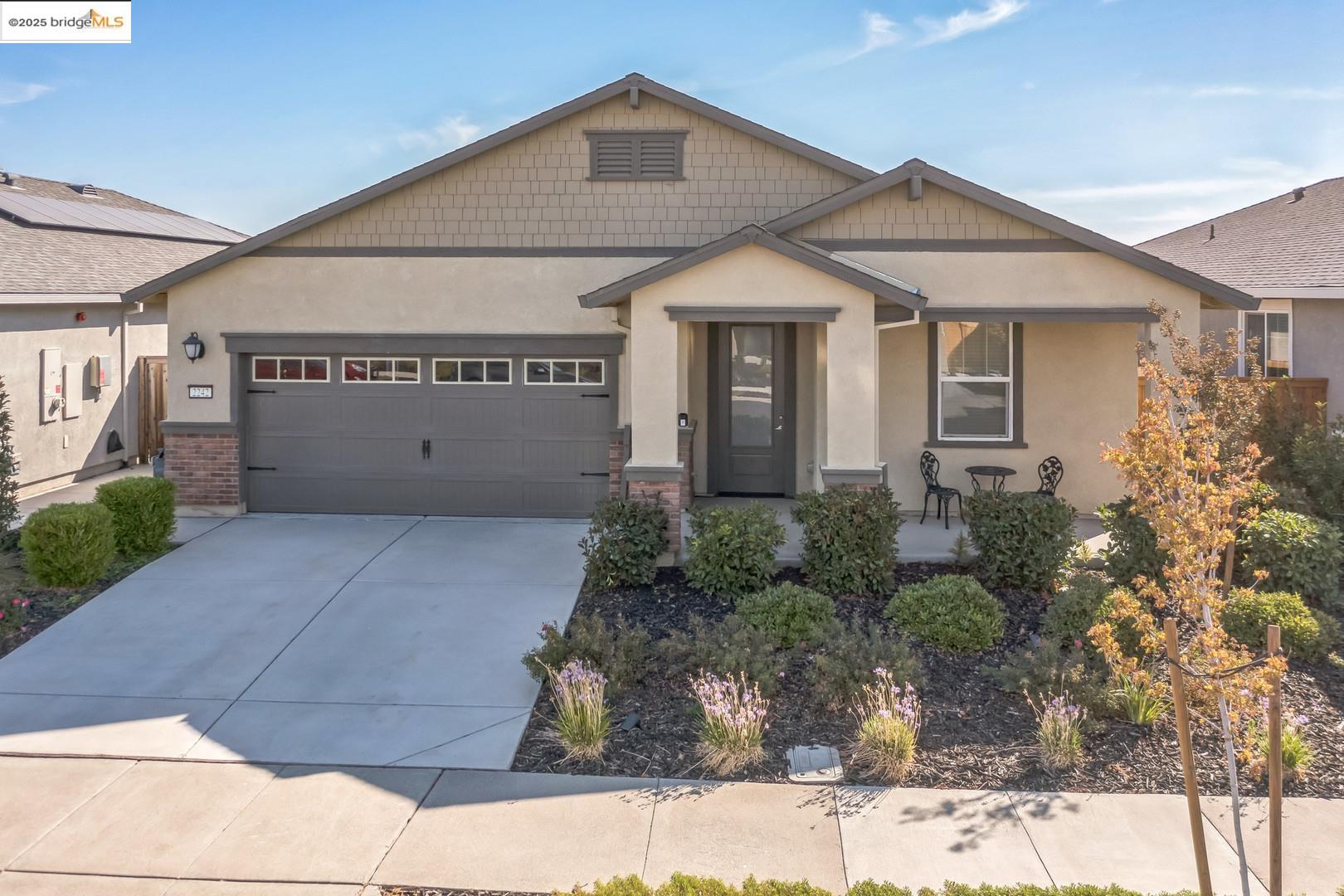 Detail Gallery Image 1 of 35 For 2242 Park Pl, Rio Vista,  CA 94571 - 2 Beds | 2 Baths