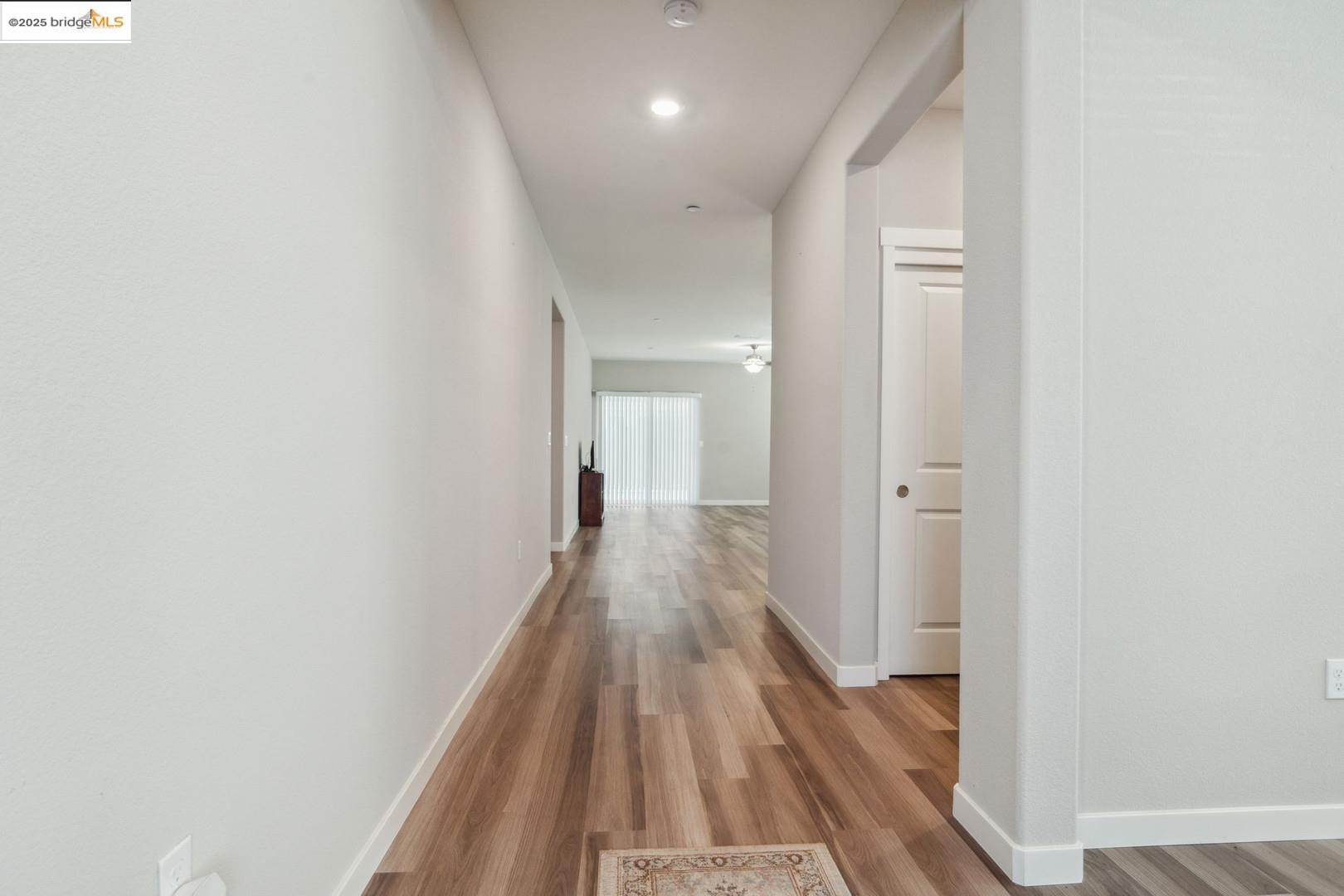 Detail Gallery Image 4 of 35 For 2242 Park Pl, Rio Vista,  CA 94571 - 2 Beds | 2 Baths
