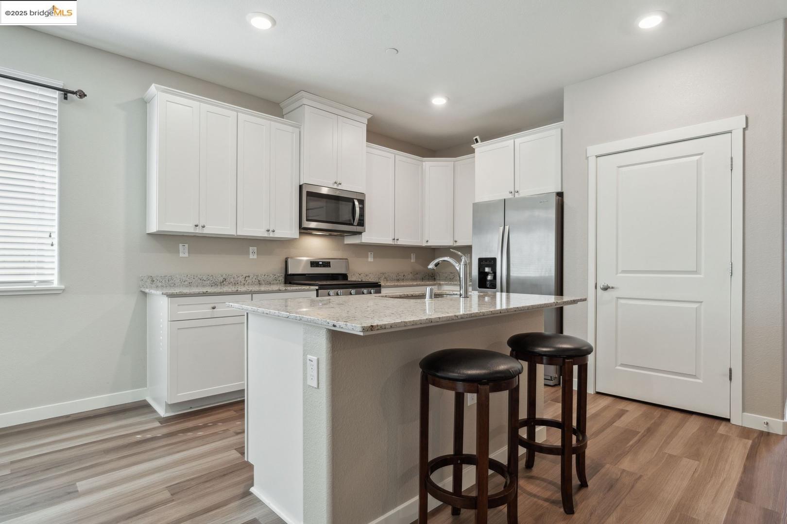 Detail Gallery Image 6 of 35 For 2242 Park Pl, Rio Vista,  CA 94571 - 2 Beds | 2 Baths