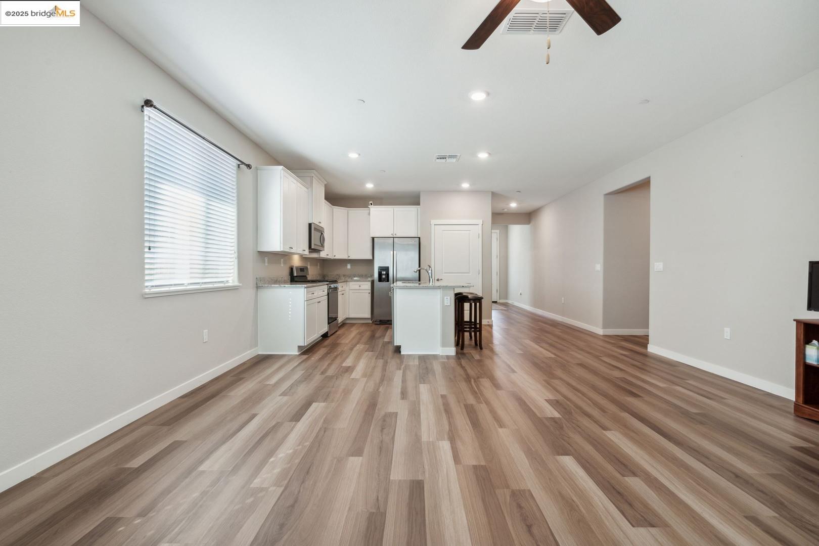 Detail Gallery Image 9 of 35 For 2242 Park Pl, Rio Vista,  CA 94571 - 2 Beds | 2 Baths