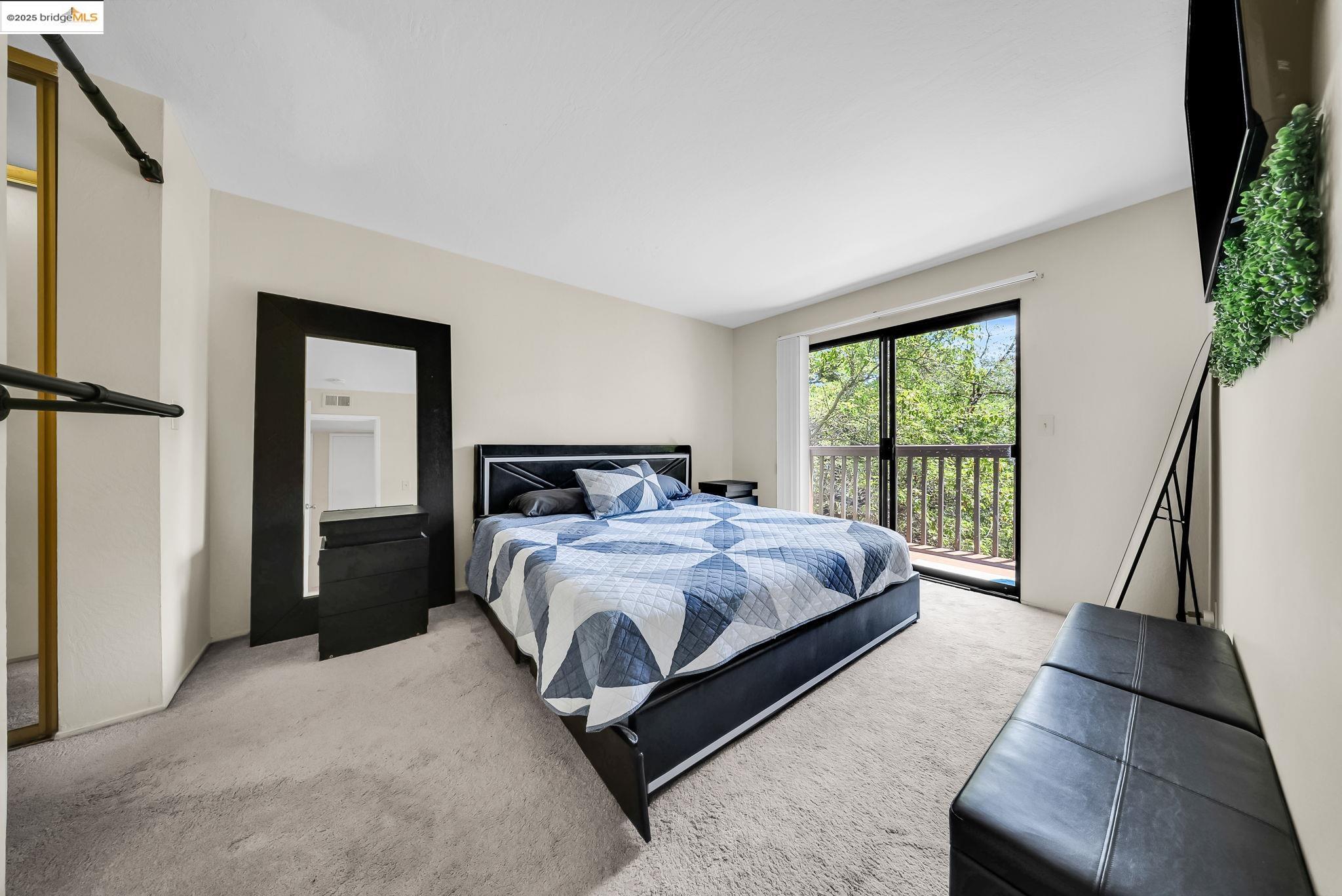 Detail Gallery Image 17 of 28 For 1608 Ashwood Dr, Martinez,  CA 94553 - 3 Beds | 2/1 Baths