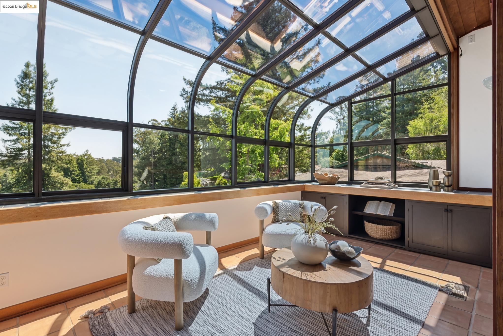 Detail Gallery Image 14 of 60 For 737 Woodhaven Rd, Berkeley,  CA 94708 - 3 Beds | 2/1 Baths