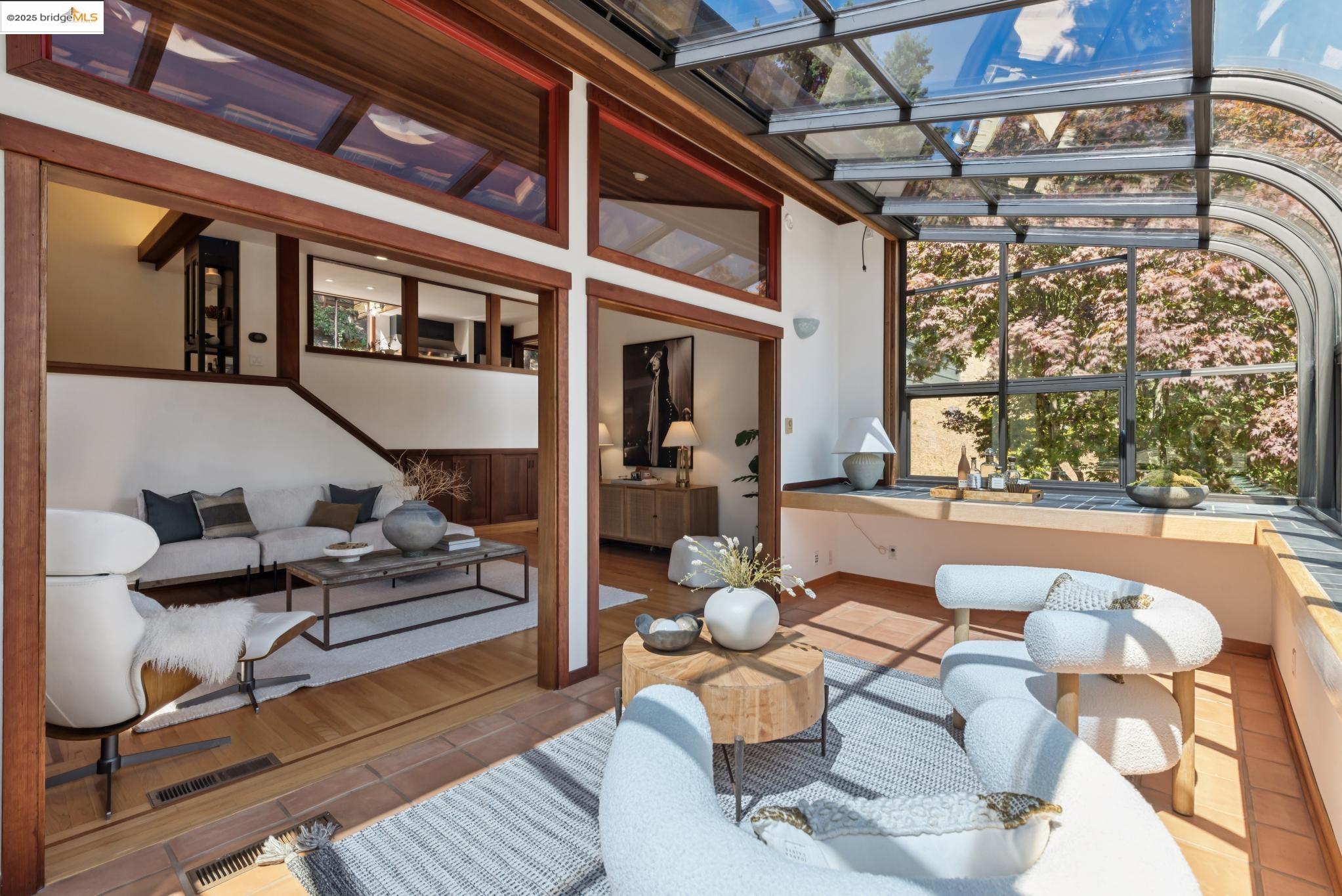 Detail Gallery Image 16 of 60 For 737 Woodhaven Rd, Berkeley,  CA 94708 - 3 Beds | 2/1 Baths