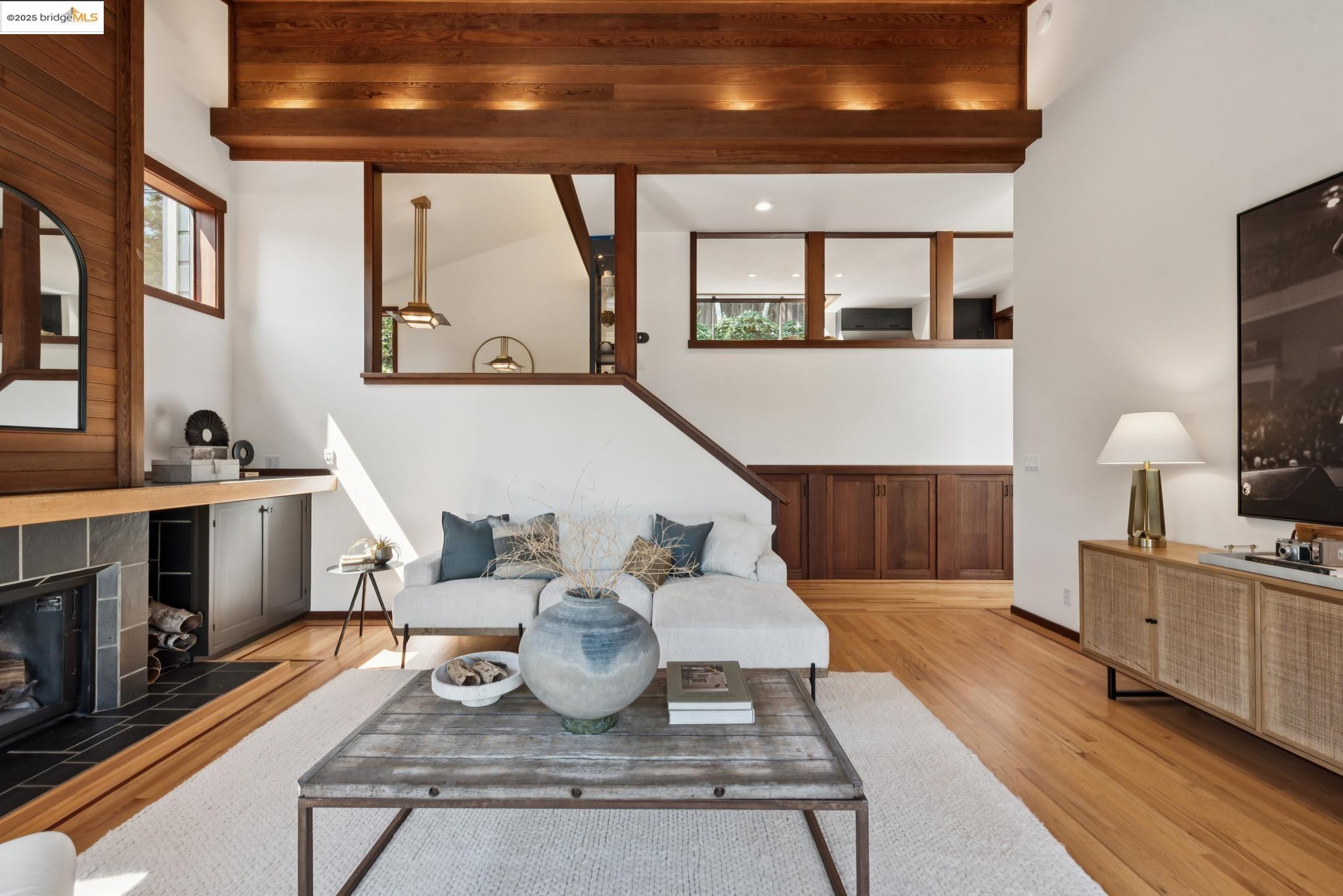 Detail Gallery Image 17 of 60 For 737 Woodhaven Rd, Berkeley,  CA 94708 - 3 Beds | 2/1 Baths