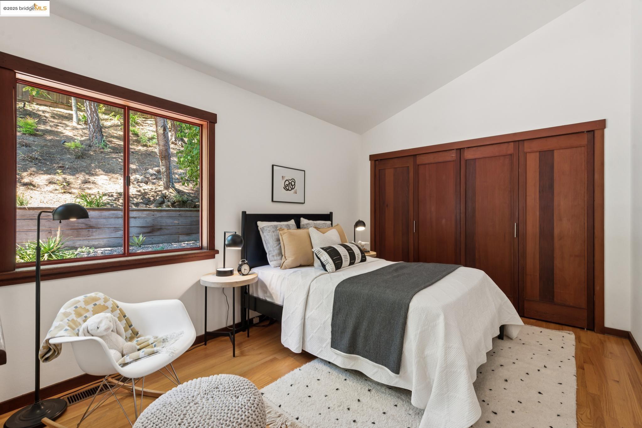 Detail Gallery Image 31 of 60 For 737 Woodhaven Rd, Berkeley,  CA 94708 - 3 Beds | 2/1 Baths