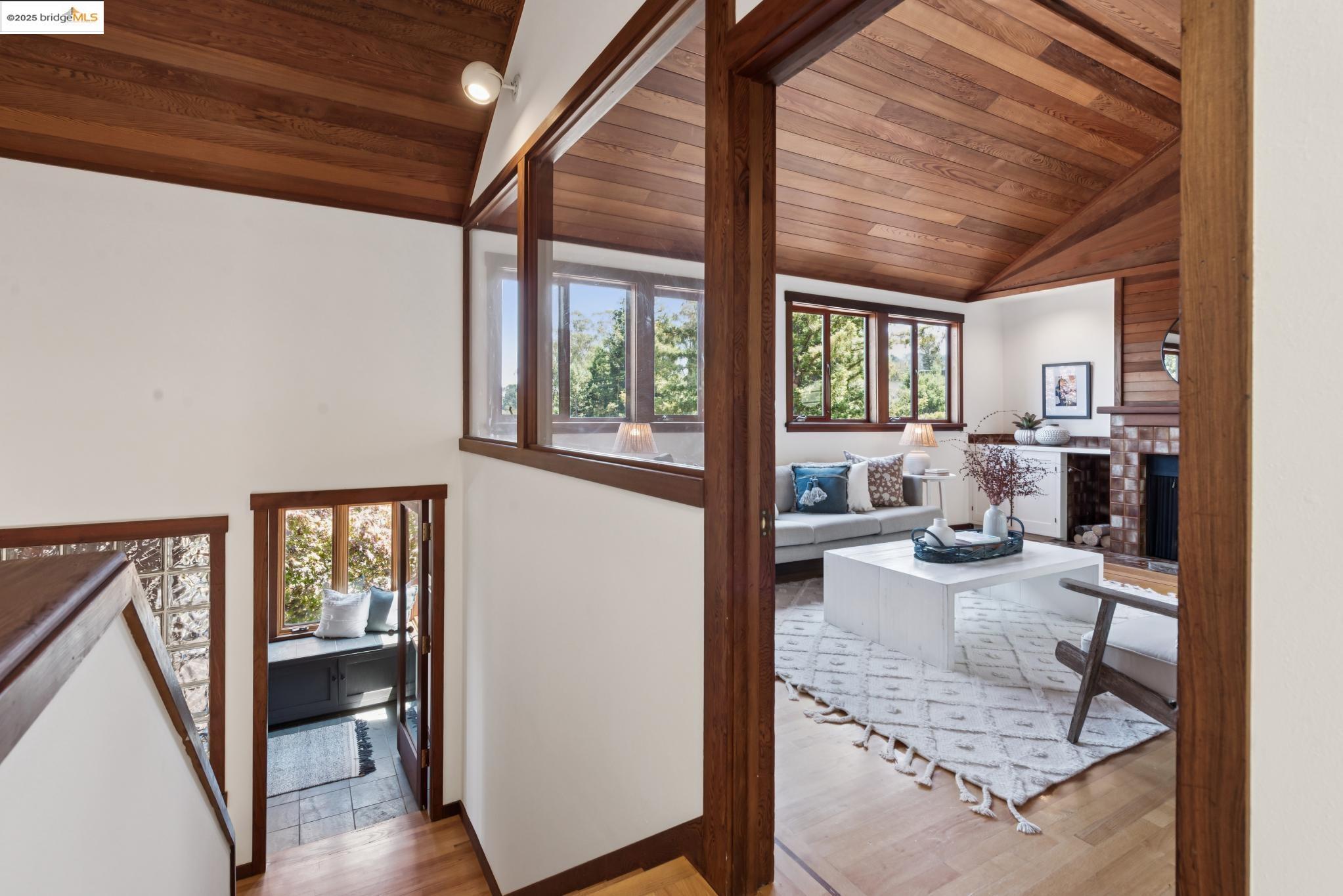 Detail Gallery Image 42 of 60 For 737 Woodhaven Rd, Berkeley,  CA 94708 - 3 Beds | 2/1 Baths