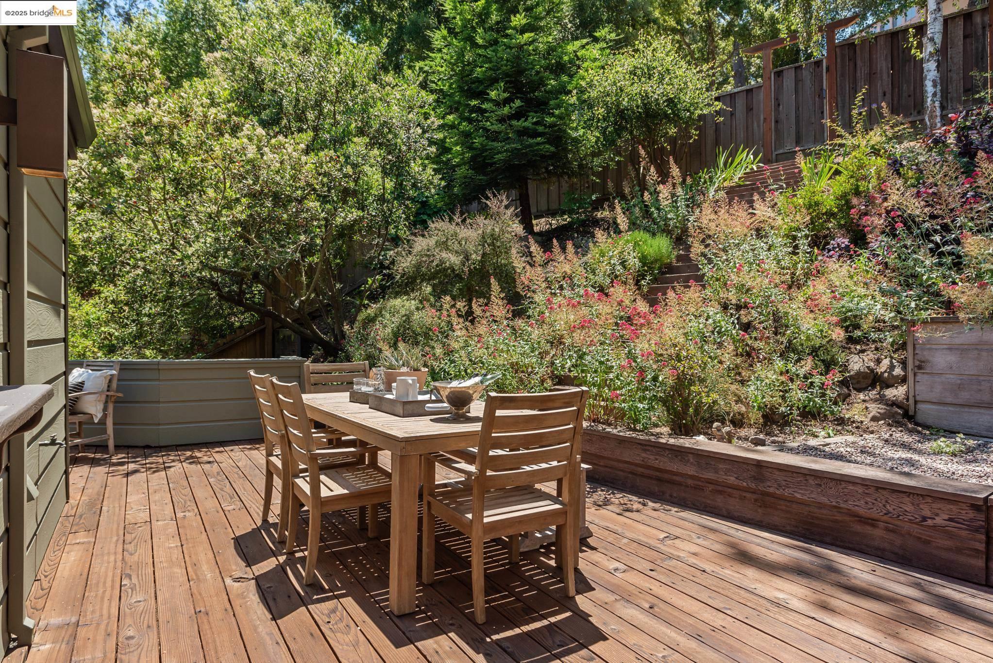 Detail Gallery Image 54 of 60 For 737 Woodhaven Rd, Berkeley,  CA 94708 - 3 Beds | 2/1 Baths