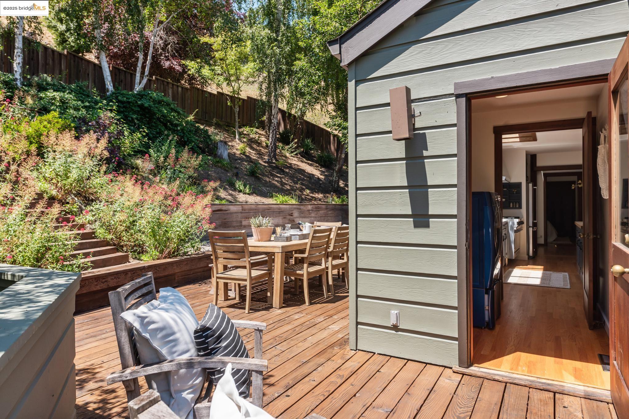 Detail Gallery Image 56 of 60 For 737 Woodhaven Rd, Berkeley,  CA 94708 - 3 Beds | 2/1 Baths