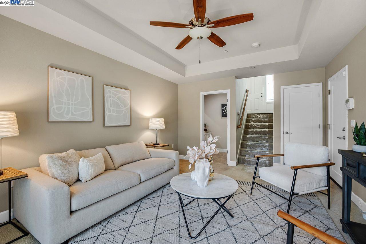 Detail Gallery Image 12 of 37 For 200 Valletta Ln, Pleasanton,  CA 94566 - 3 Beds | 2/2 Baths
