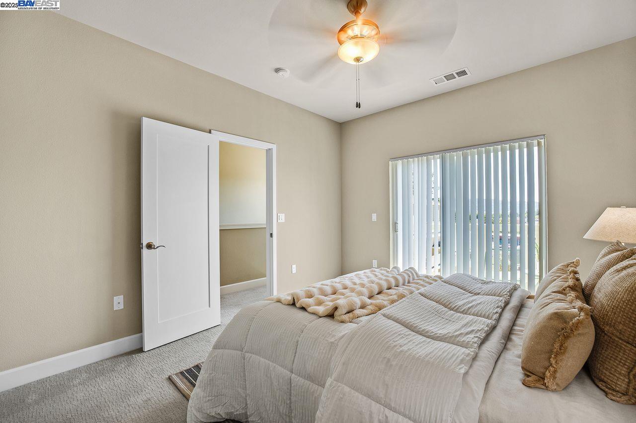 Detail Gallery Image 17 of 37 For 200 Valletta Ln, Pleasanton,  CA 94566 - 3 Beds | 2/2 Baths