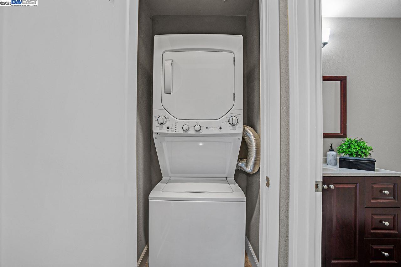 Detail Gallery Image 29 of 37 For 200 Valletta Ln, Pleasanton,  CA 94566 - 3 Beds | 2/2 Baths