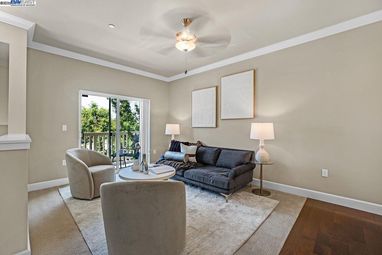 Detail Gallery Image 8 of 37 For 200 Valletta Ln, Pleasanton,  CA 94566 - 3 Beds | 2/2 Baths