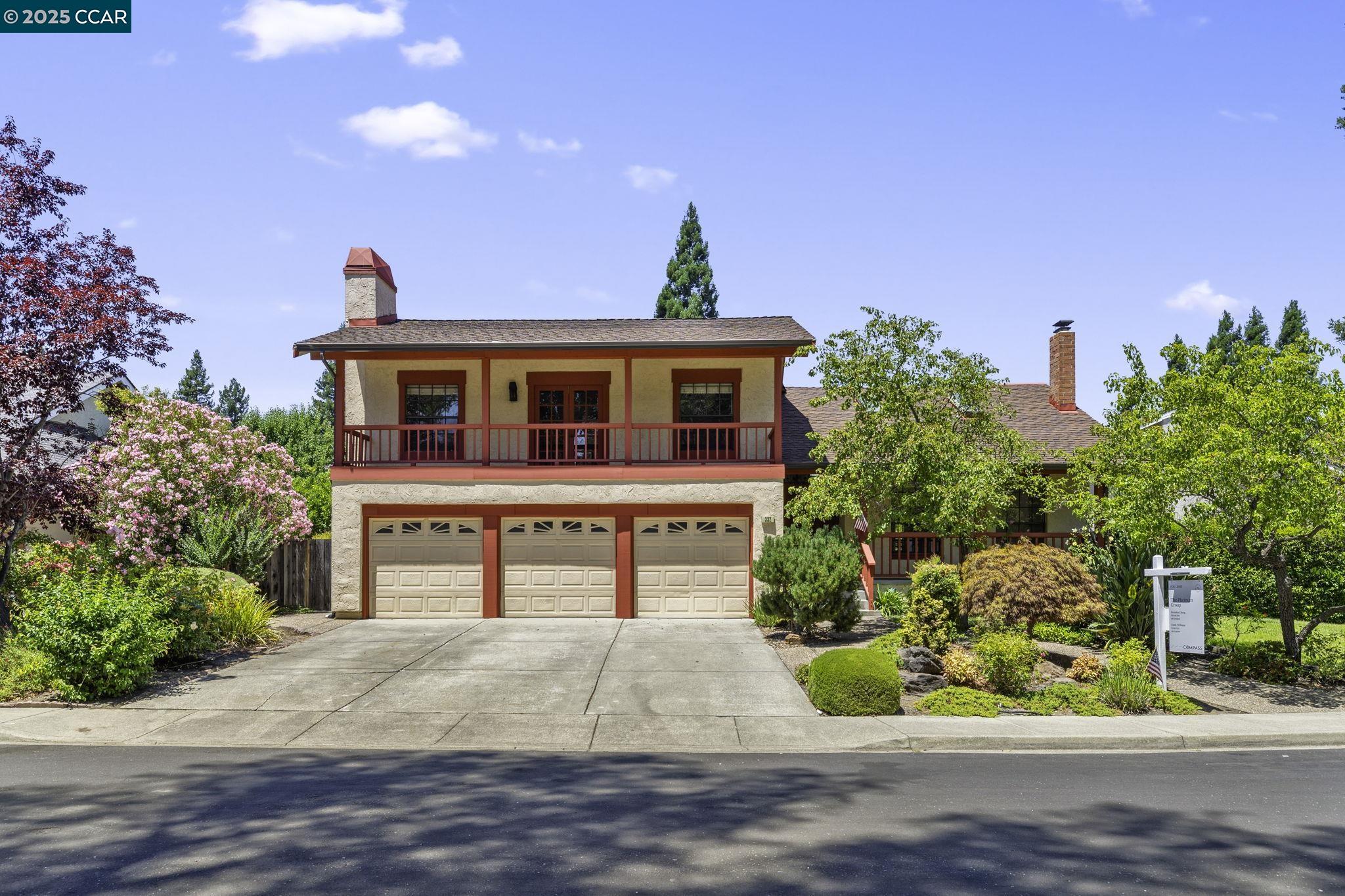 Detail Gallery Image 1 of 60 For 332 Cameron Cir, San Ramon,  CA 94583 - 4 Beds | 3 Baths
