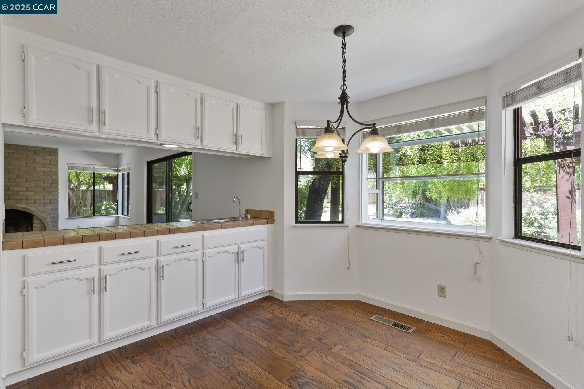 Detail Gallery Image 11 of 60 For 332 Cameron Cir, San Ramon,  CA 94583 - 4 Beds | 3 Baths
