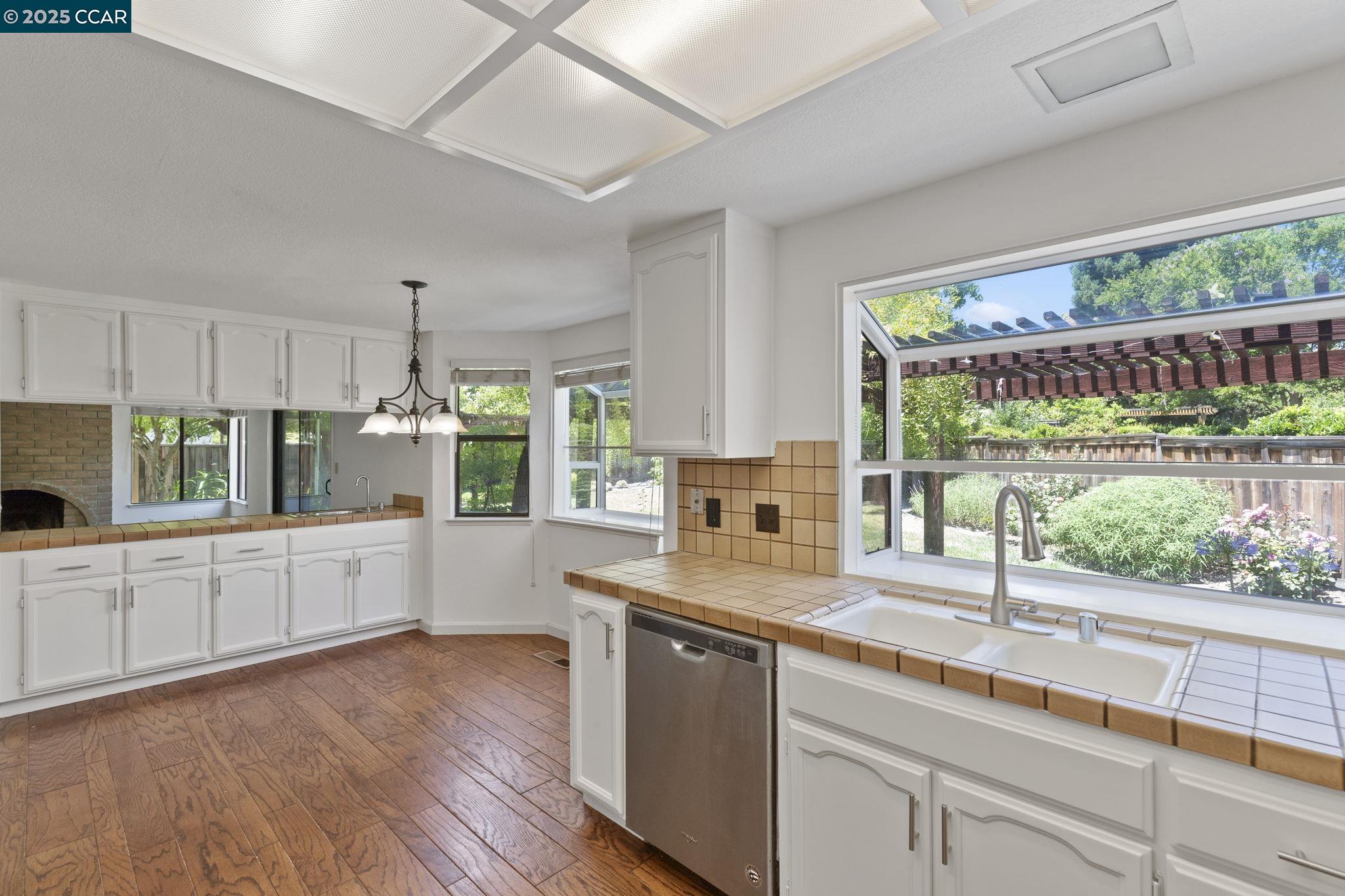 Detail Gallery Image 17 of 60 For 332 Cameron Cir, San Ramon,  CA 94583 - 4 Beds | 3 Baths