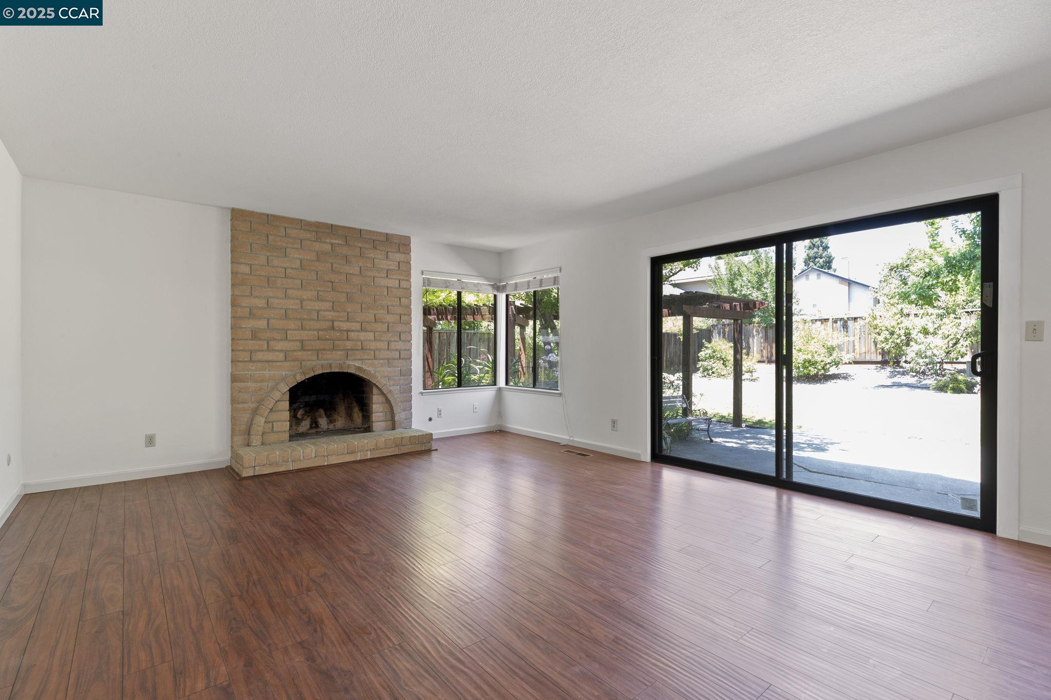 Detail Gallery Image 19 of 60 For 332 Cameron Cir, San Ramon,  CA 94583 - 4 Beds | 3 Baths