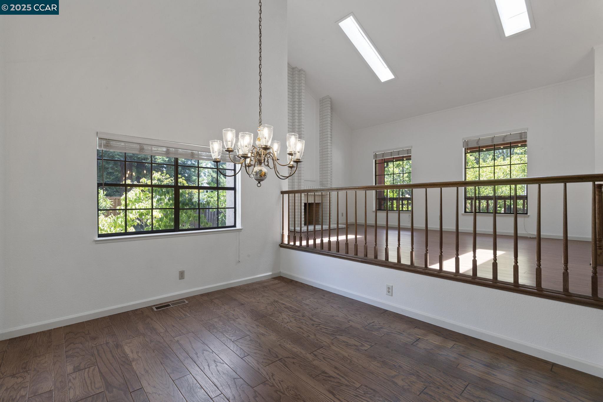 Detail Gallery Image 8 of 60 For 332 Cameron Cir, San Ramon,  CA 94583 - 4 Beds | 3 Baths