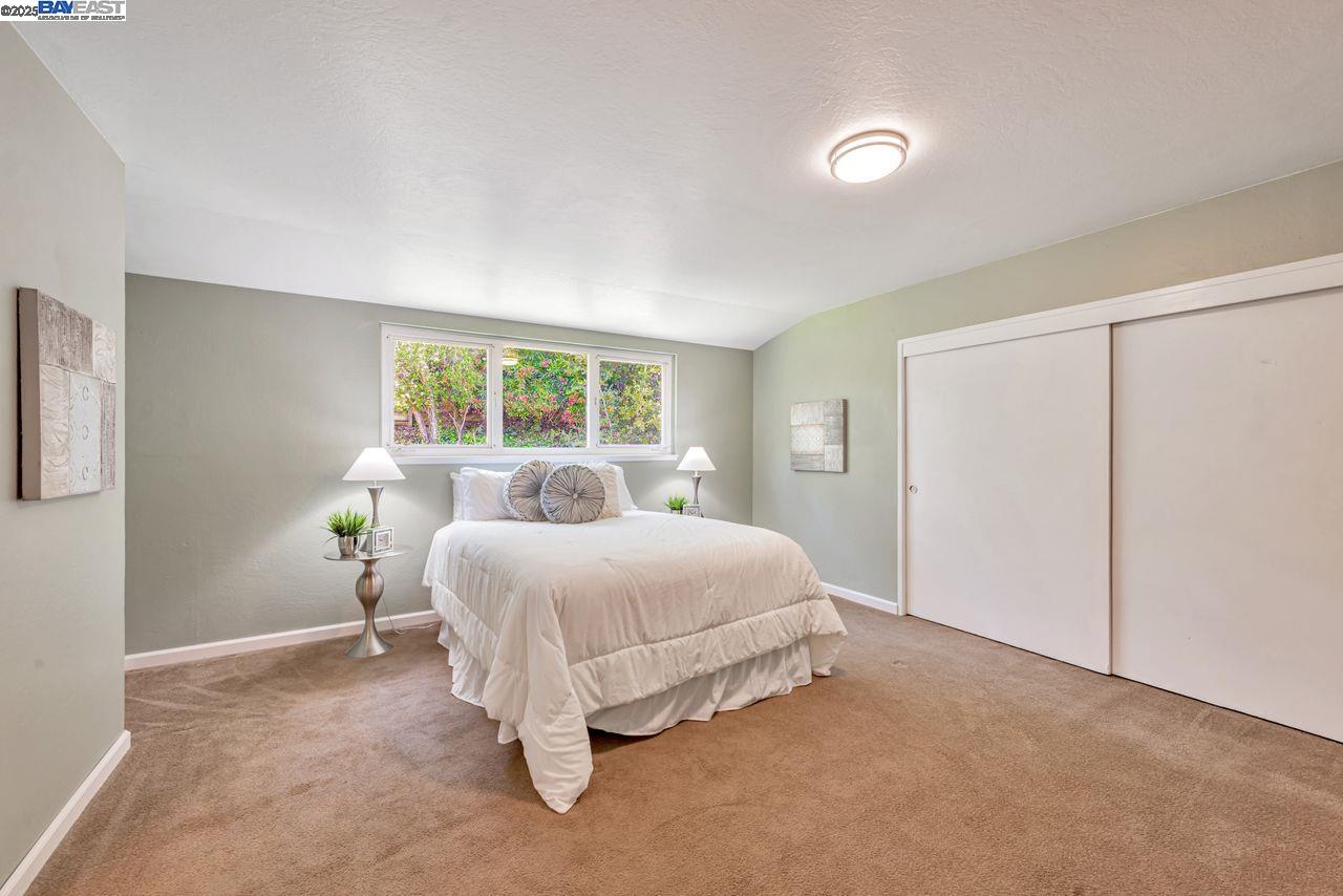 Detail Gallery Image 17 of 42 For 32072 Chicoine Ave, Hayward,  CA 94544 - 4 Beds | 3 Baths