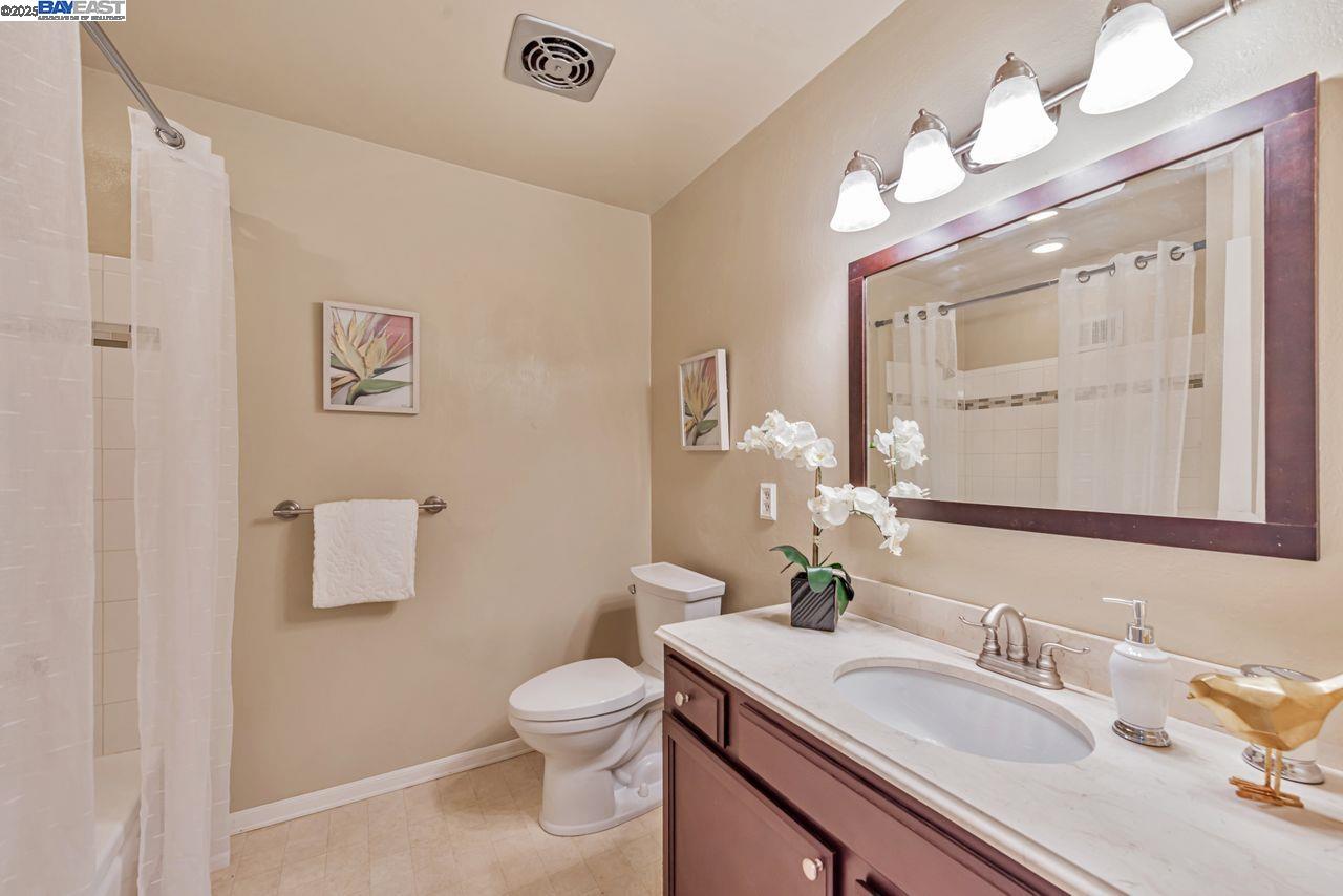 Detail Gallery Image 25 of 42 For 32072 Chicoine Ave, Hayward,  CA 94544 - 4 Beds | 3 Baths