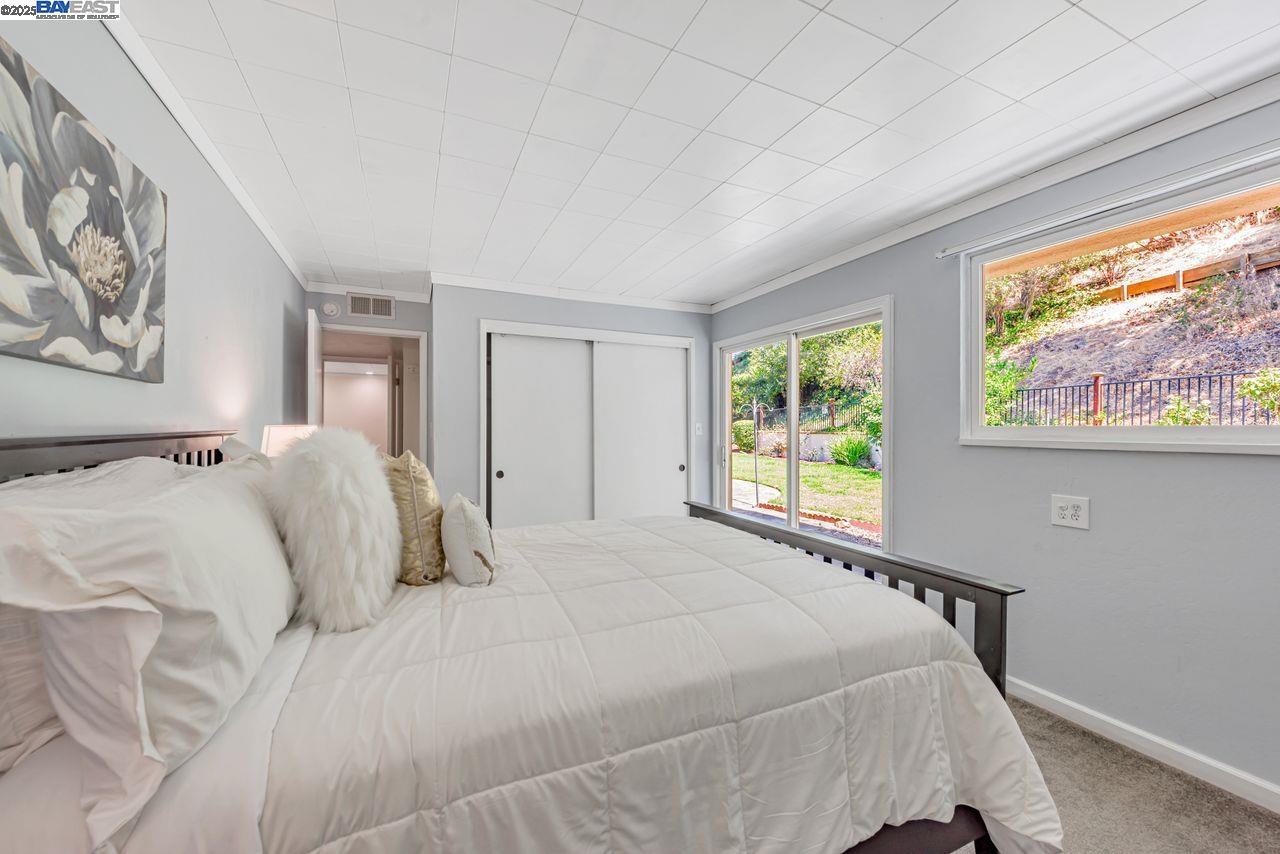 Detail Gallery Image 33 of 42 For 32072 Chicoine Ave, Hayward,  CA 94544 - 4 Beds | 3 Baths