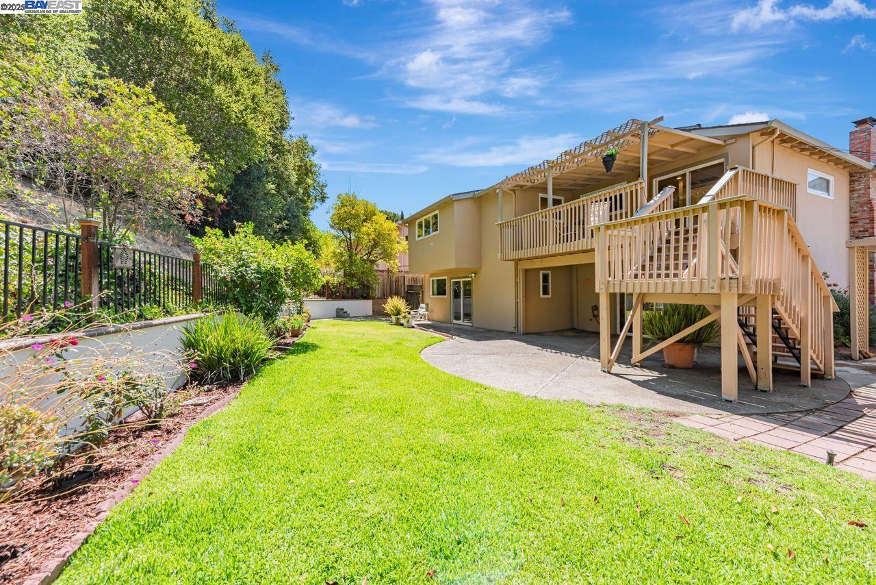 Detail Gallery Image 35 of 42 For 32072 Chicoine Ave, Hayward,  CA 94544 - 4 Beds | 3 Baths