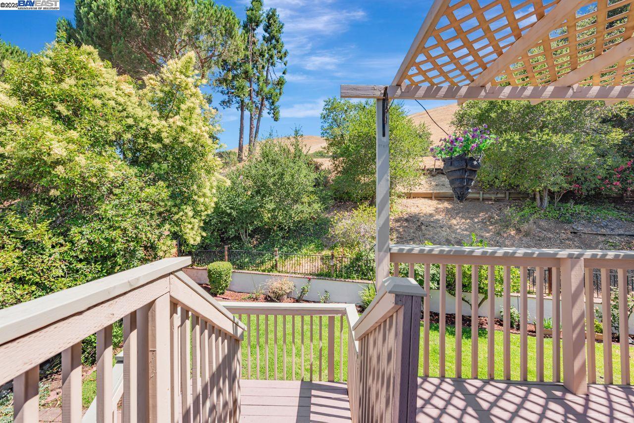 Detail Gallery Image 40 of 42 For 32072 Chicoine Ave, Hayward,  CA 94544 - 4 Beds | 3 Baths