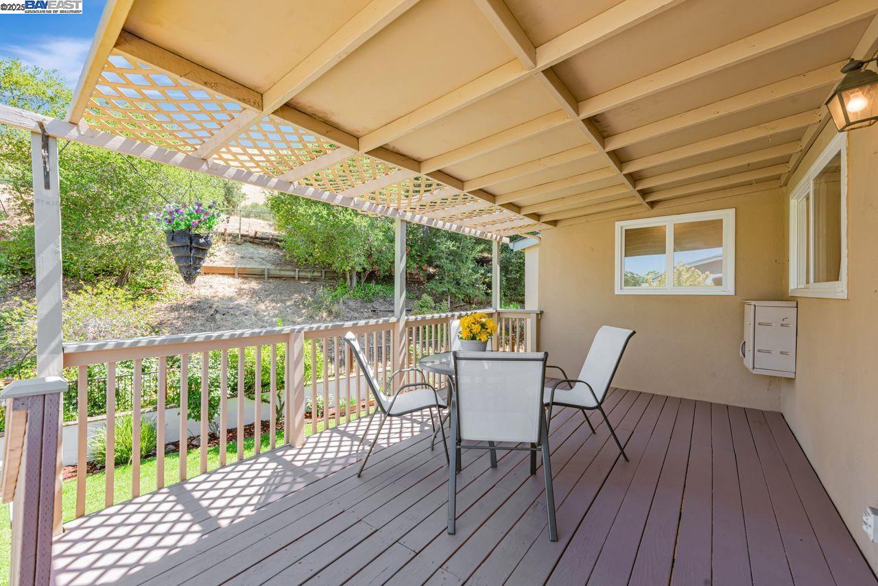 Detail Gallery Image 41 of 42 For 32072 Chicoine Ave, Hayward,  CA 94544 - 4 Beds | 3 Baths