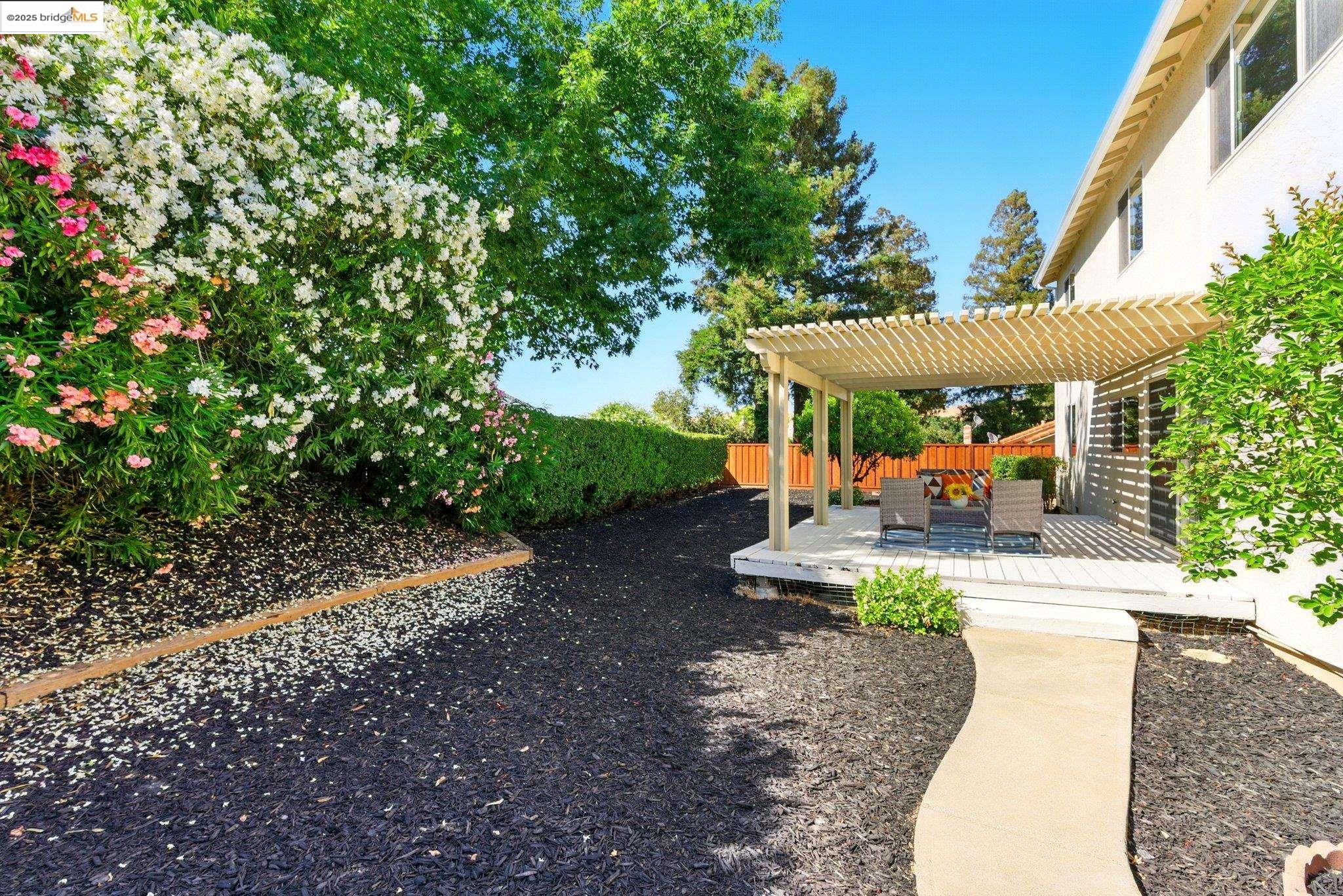 Detail Gallery Image 35 of 57 For 640 Mt Duncan, Clayton,  CA 94517 - 4 Beds | 3 Baths