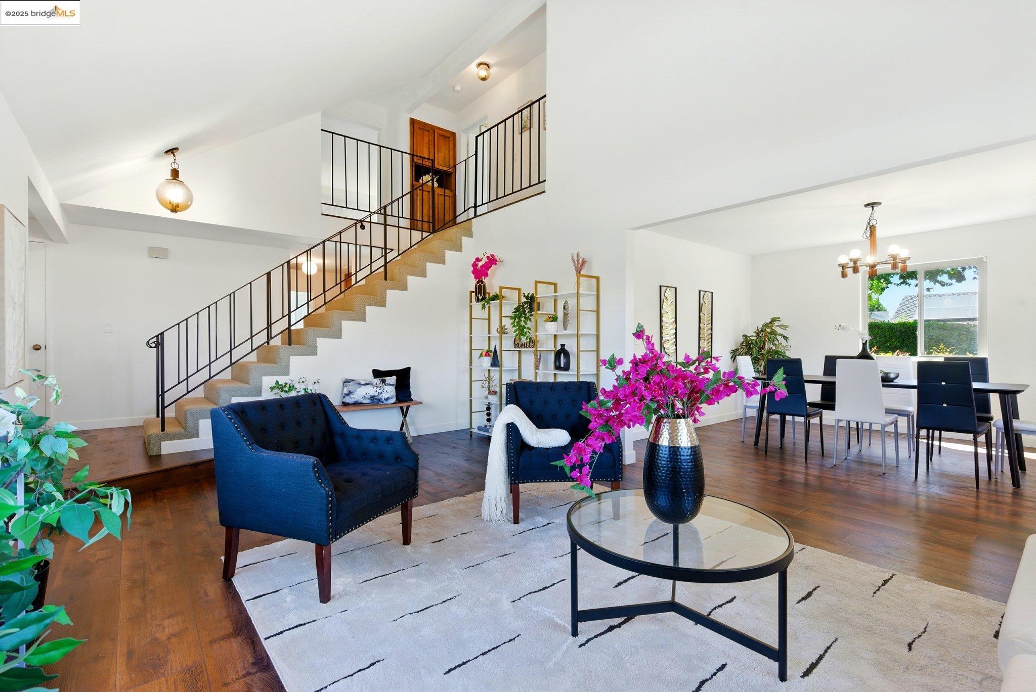 Detail Gallery Image 5 of 57 For 640 Mt Duncan, Clayton,  CA 94517 - 4 Beds | 3 Baths