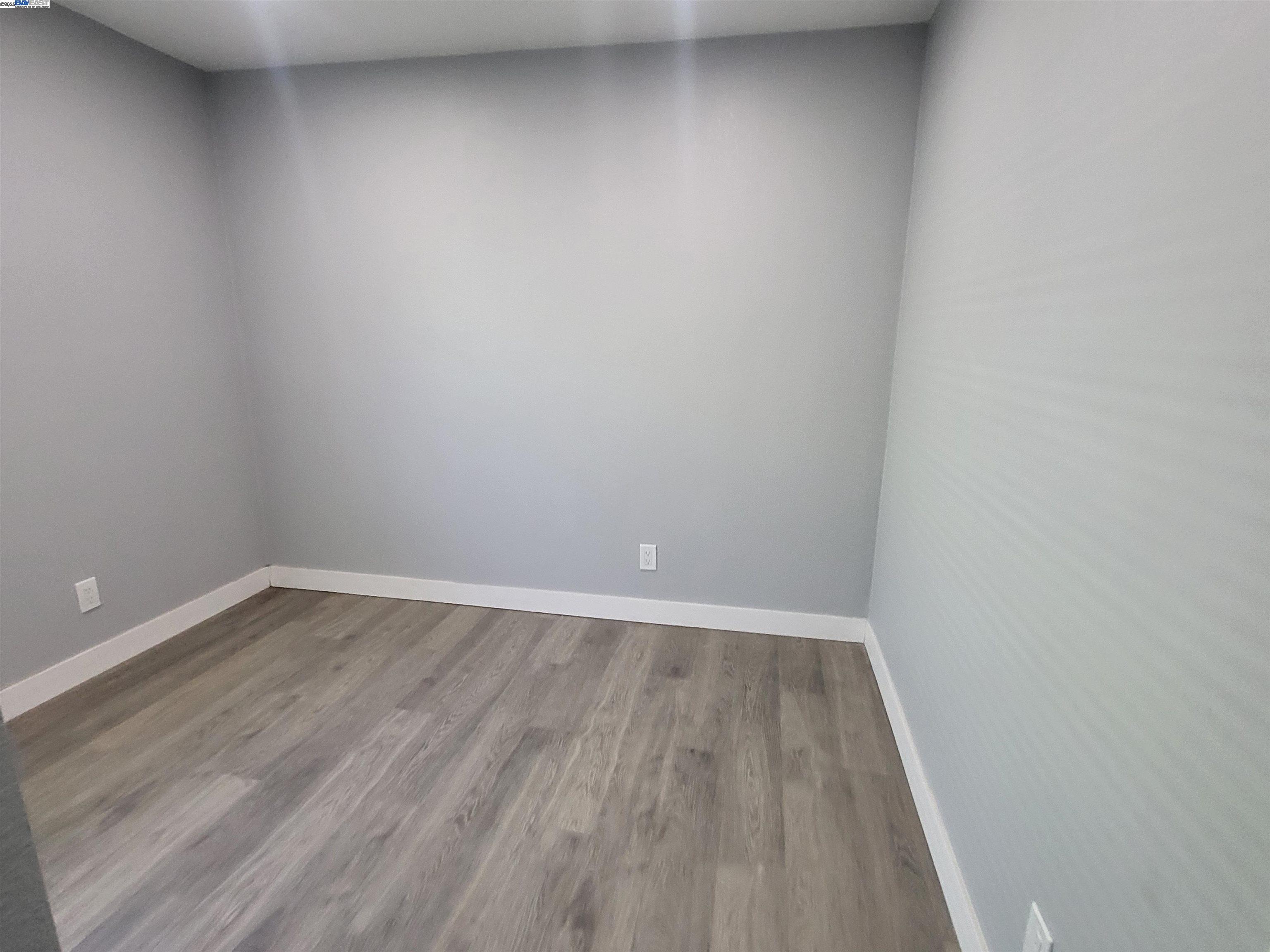 Detail Gallery Image 8 of 19 For 1018 69th Ave, Oakland,  CA 94621 - 3 Beds | 1 Baths