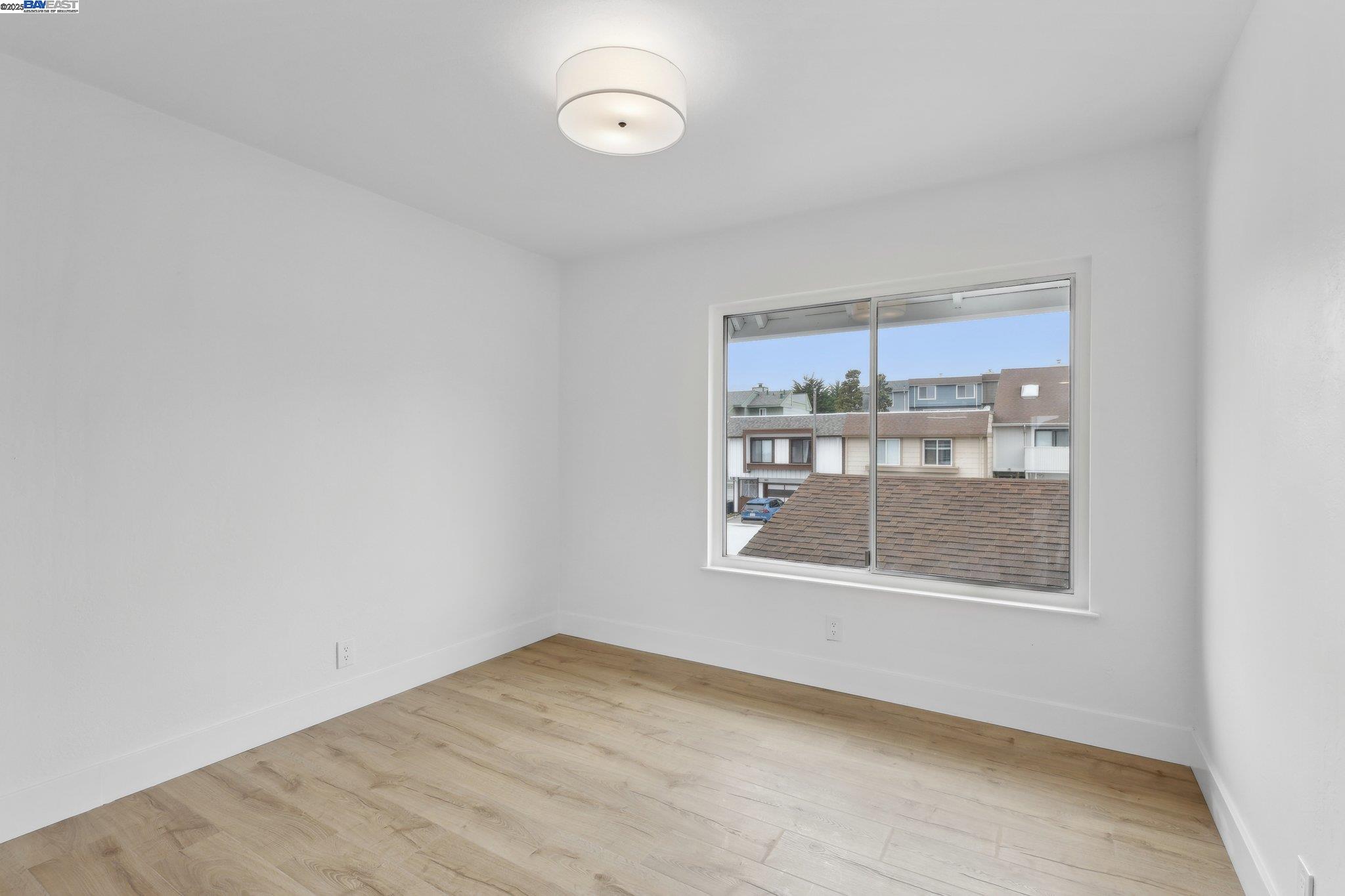 Detail Gallery Image 21 of 35 For 3918 Crofton Way, South San Francisco,  CA 94080 - 4 Beds | 2/1 Baths