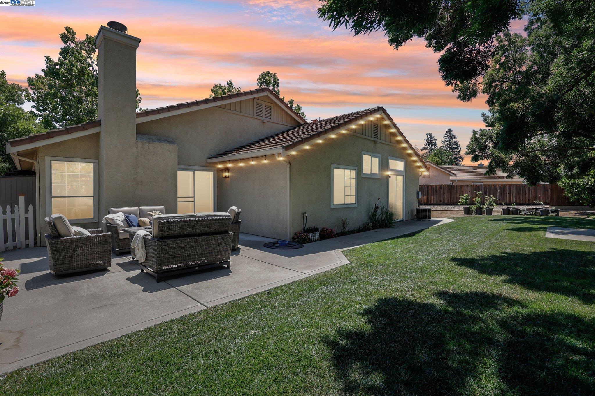 Detail Gallery Image 32 of 43 For 1256 Village Green Dr, Livermore,  CA 94551 - 3 Beds | 2 Baths