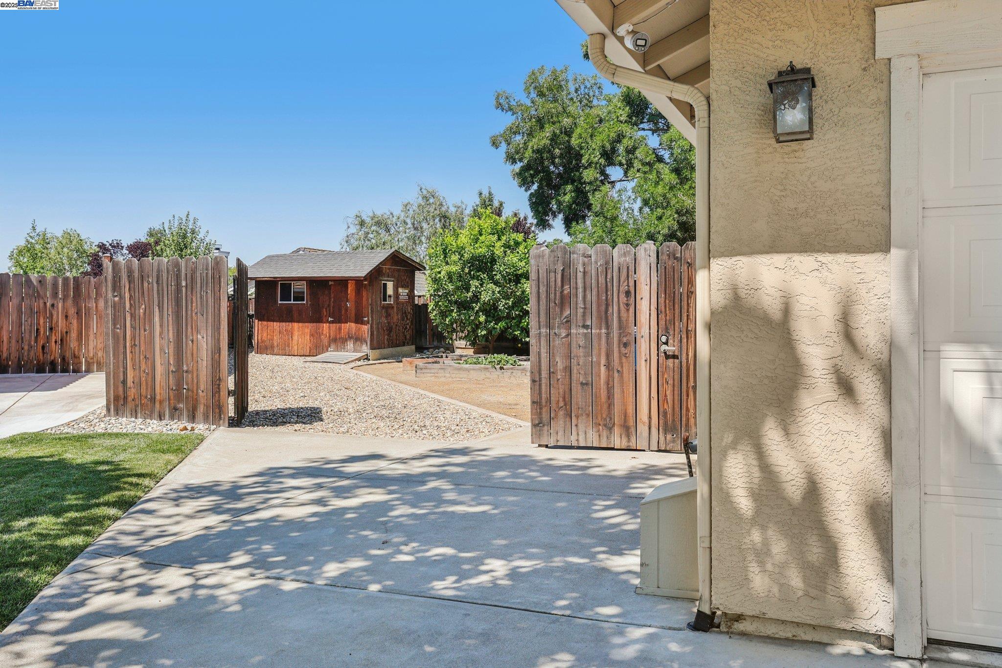 Detail Gallery Image 38 of 43 For 1256 Village Green Dr, Livermore,  CA 94551 - 3 Beds | 2 Baths