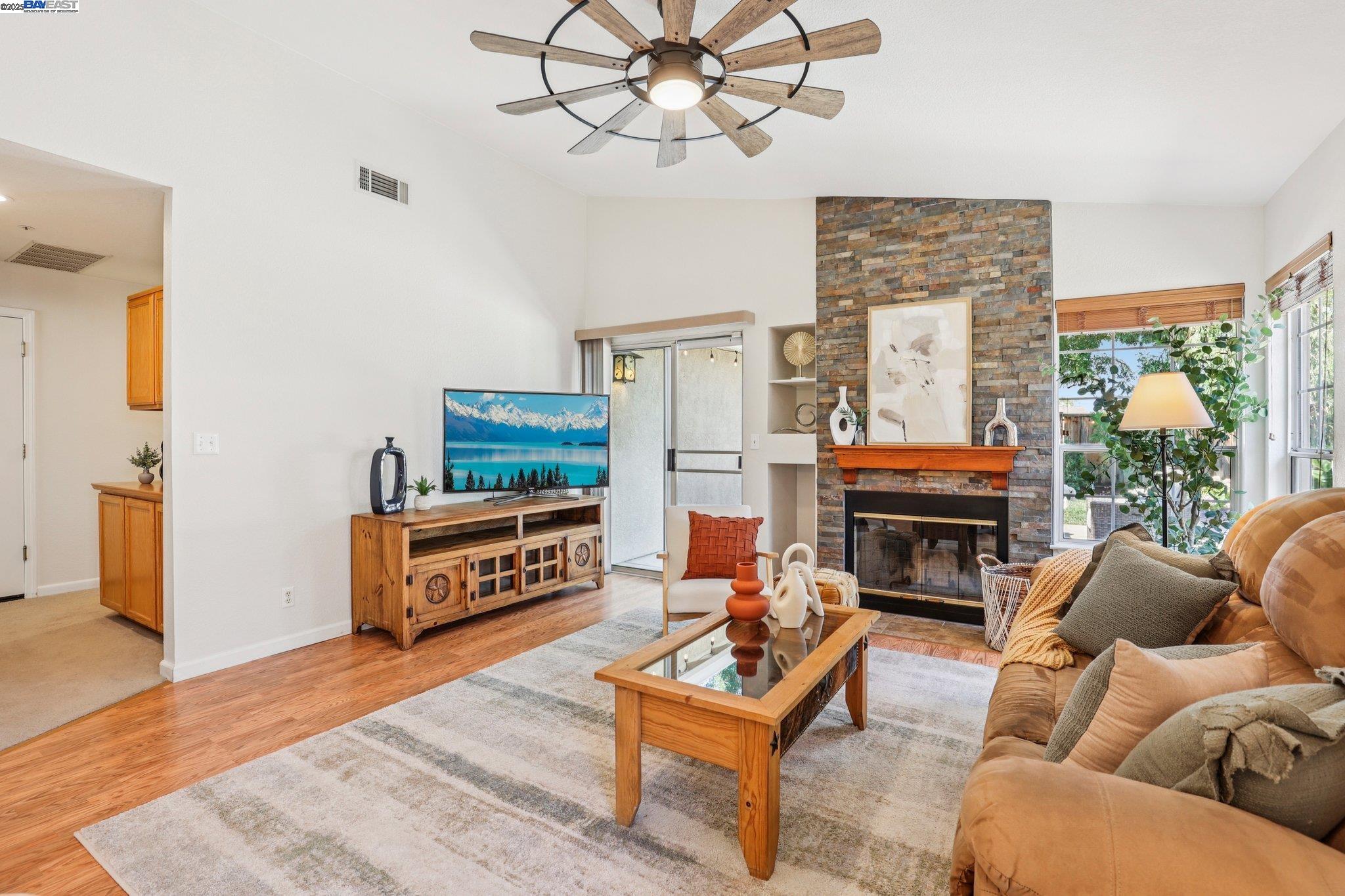 Detail Gallery Image 7 of 43 For 1256 Village Green Dr, Livermore,  CA 94551 - 3 Beds | 2 Baths