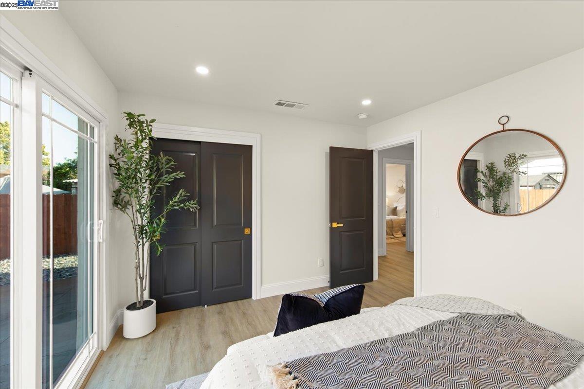Detail Gallery Image 13 of 25 For 548 Capistrano Dr, Oakland,  CA 94603 - 3 Beds | 2 Baths