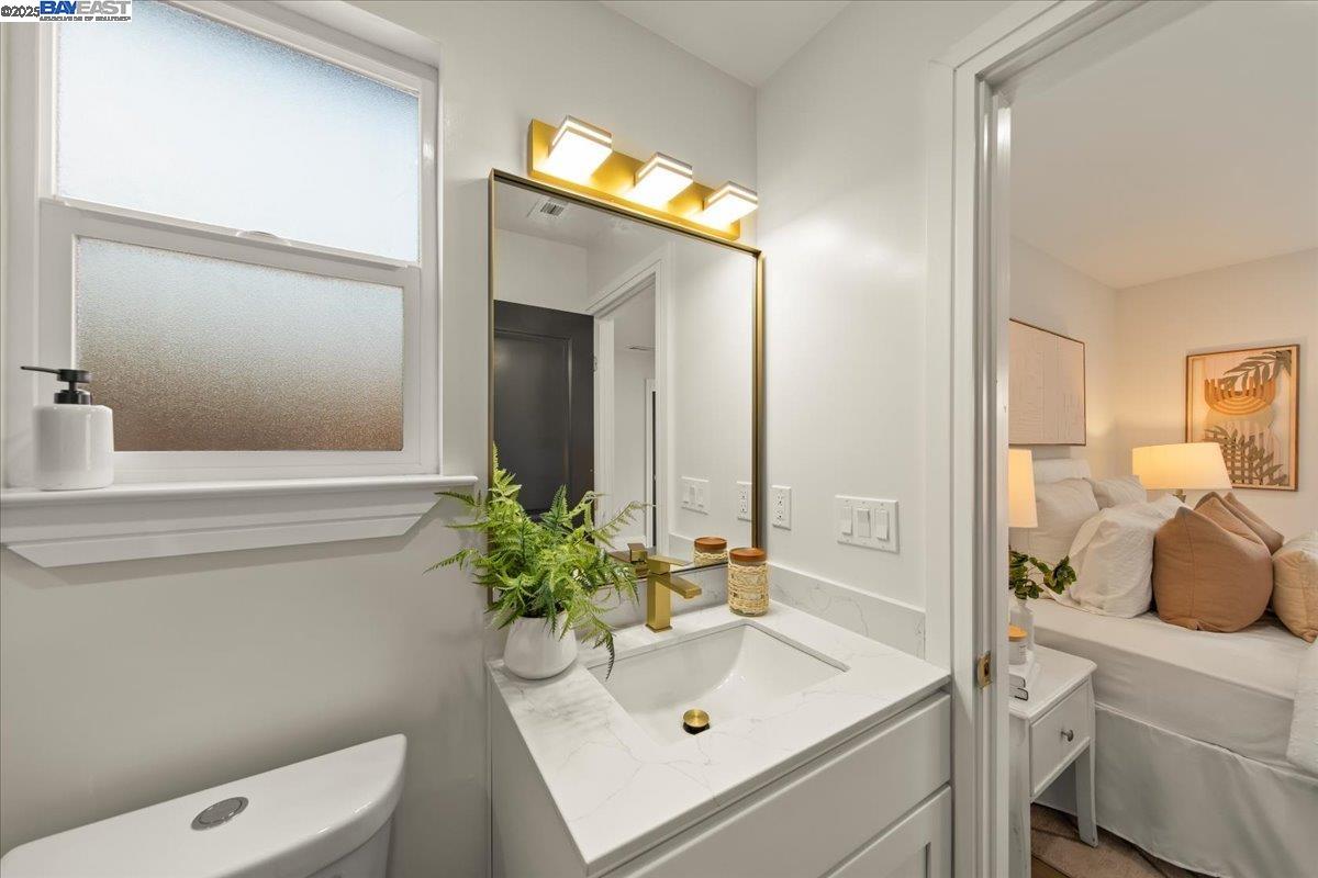 Detail Gallery Image 16 of 25 For 548 Capistrano Dr, Oakland,  CA 94603 - 3 Beds | 2 Baths