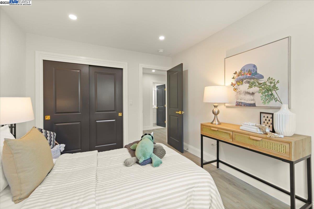 Detail Gallery Image 20 of 25 For 548 Capistrano Dr, Oakland,  CA 94603 - 3 Beds | 2 Baths