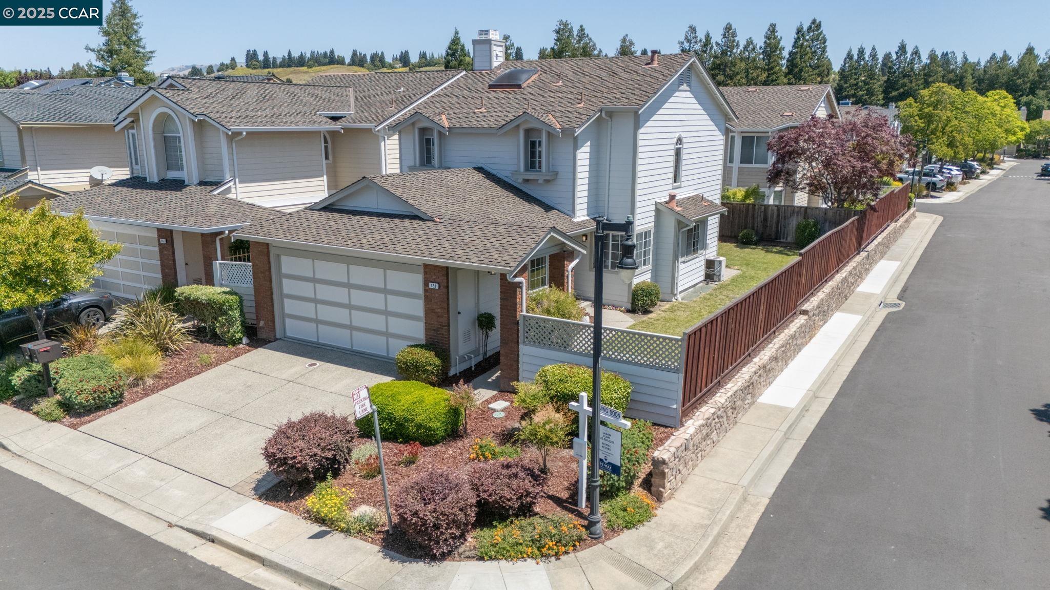 Detail Gallery Image 1 of 17 For 353 Winterwind Cir, San Ramon,  CA 94583 - 2 Beds | 2/1 Baths